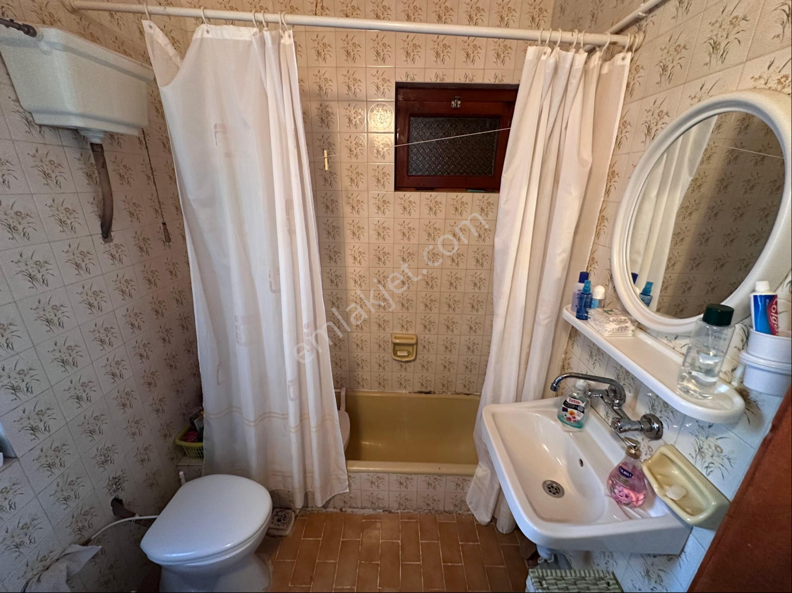 Kumbağ Da Denize 100 Metre Mesafede Çarşı Merkezde 2+1 Satılık - Görsel 17