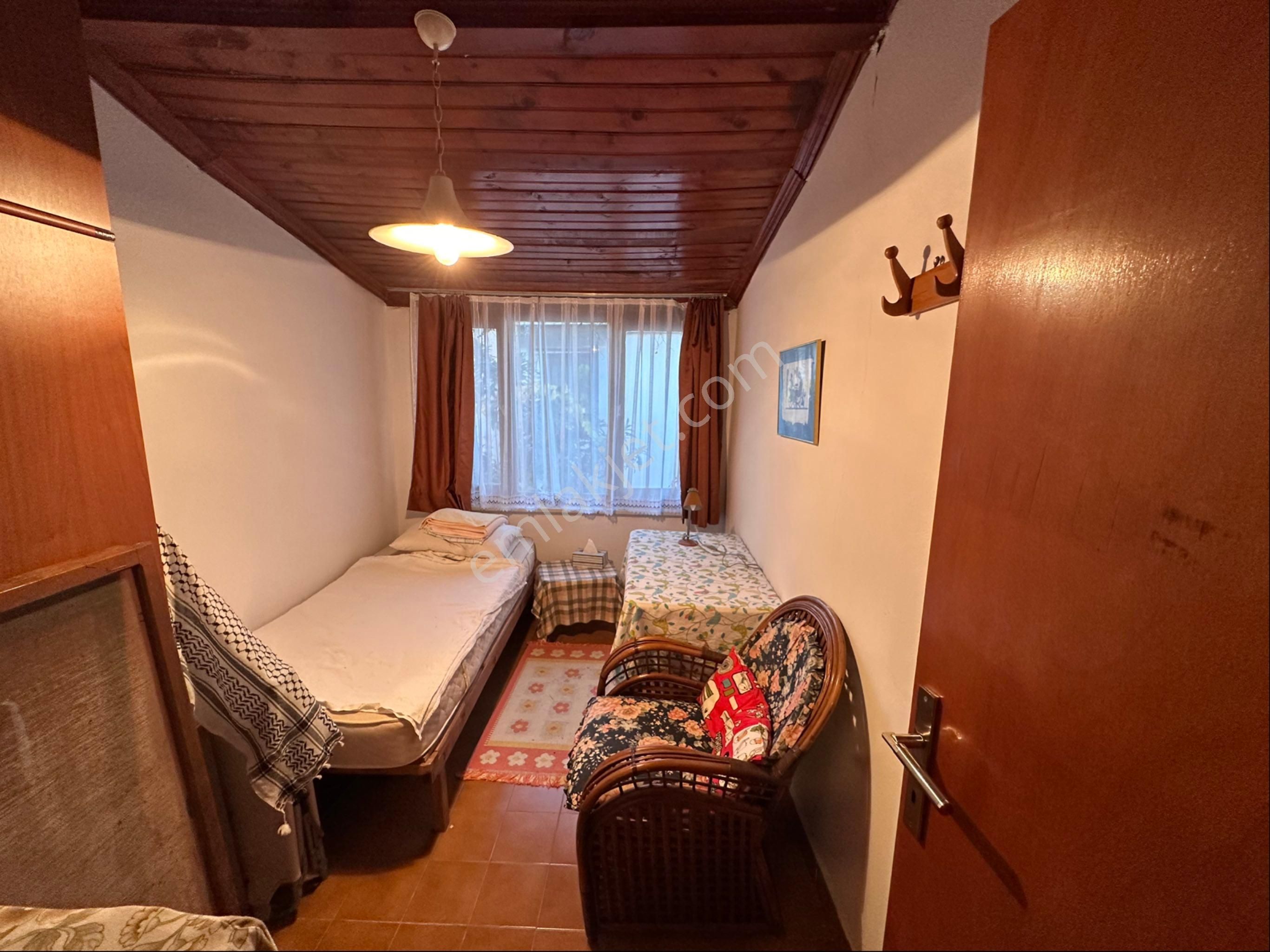 Kumbağ Da Denize 100 Metre Mesafede Çarşı Merkezde 2+1 Satılık - Görsel 15