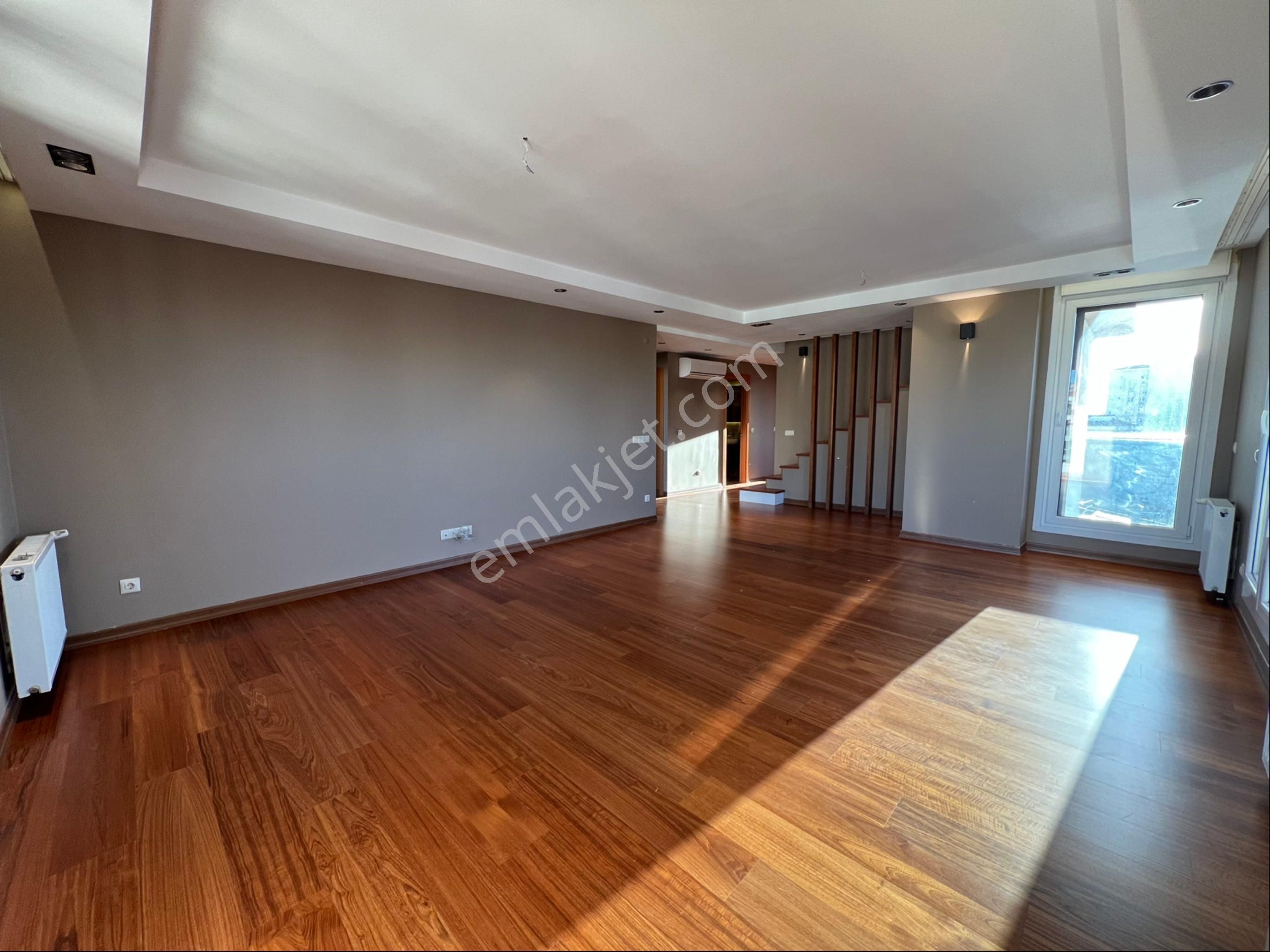 Şenesenevler'de Kapanmaz Deniz Manzaralı 4+2 Net 200 M² Dubleks - Görsel 5