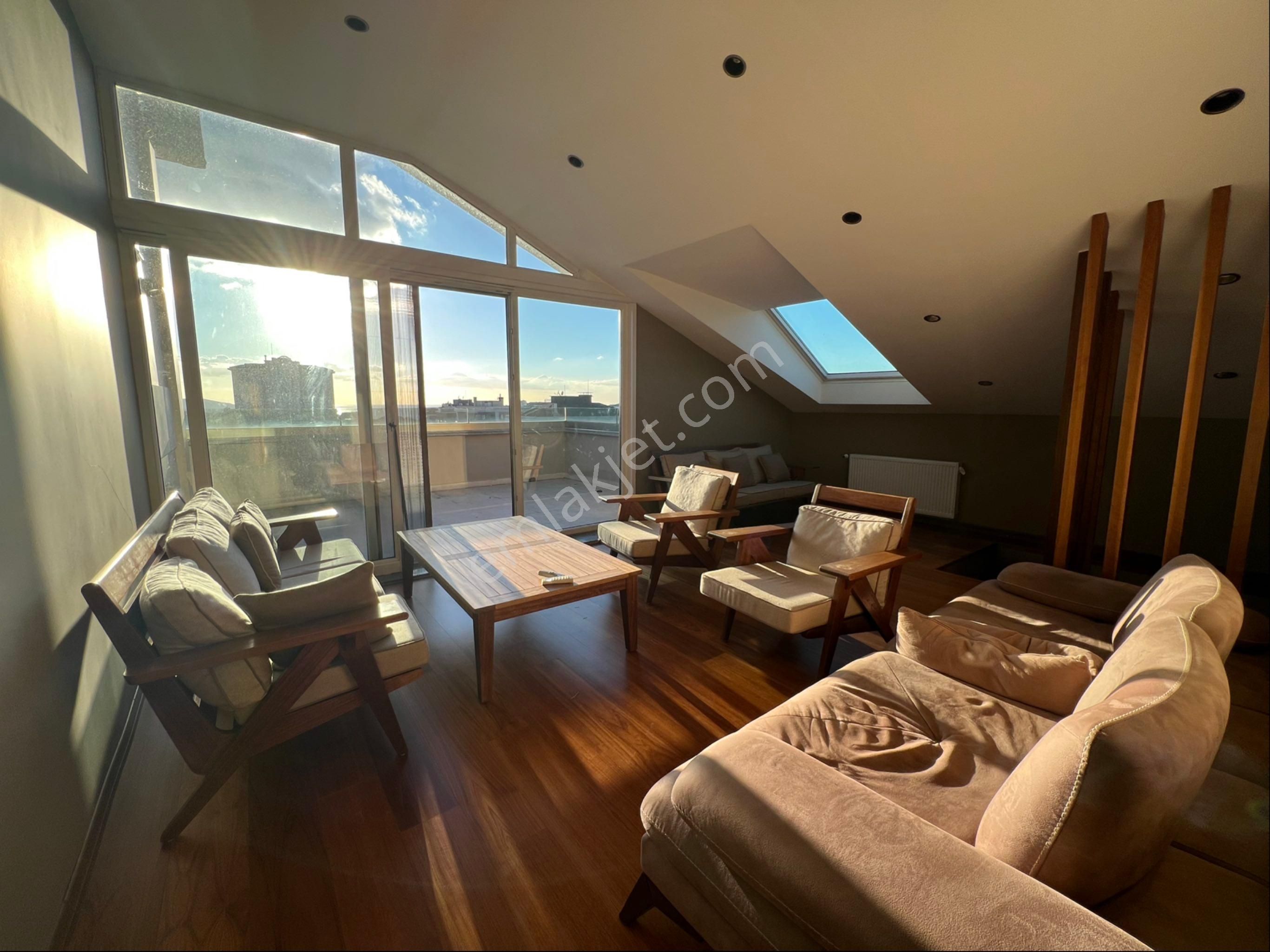 Şenesenevler'de Kapanmaz Deniz Manzaralı 4+2 Net 200 M² Dubleks - Görsel 20