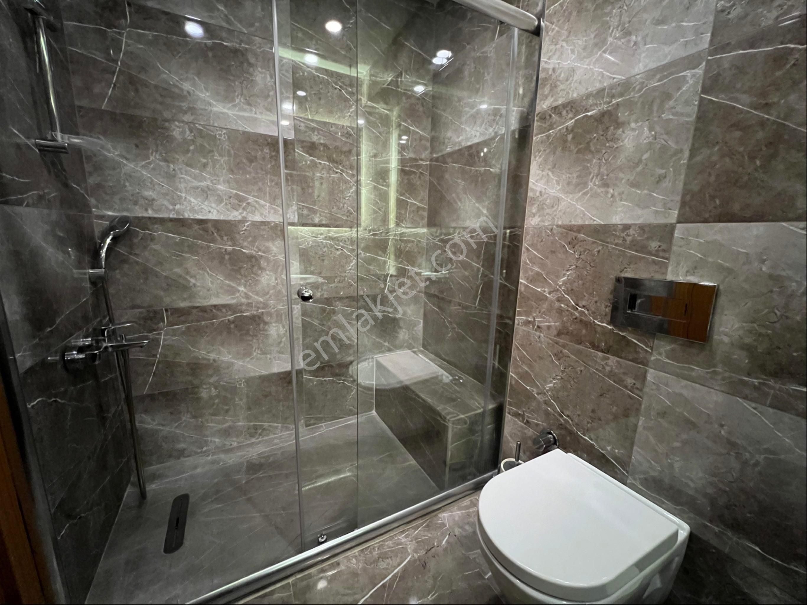 Şenesenevler'de Kapanmaz Deniz Manzaralı 4+2 Net 200 M² Dubleks - Görsel 11