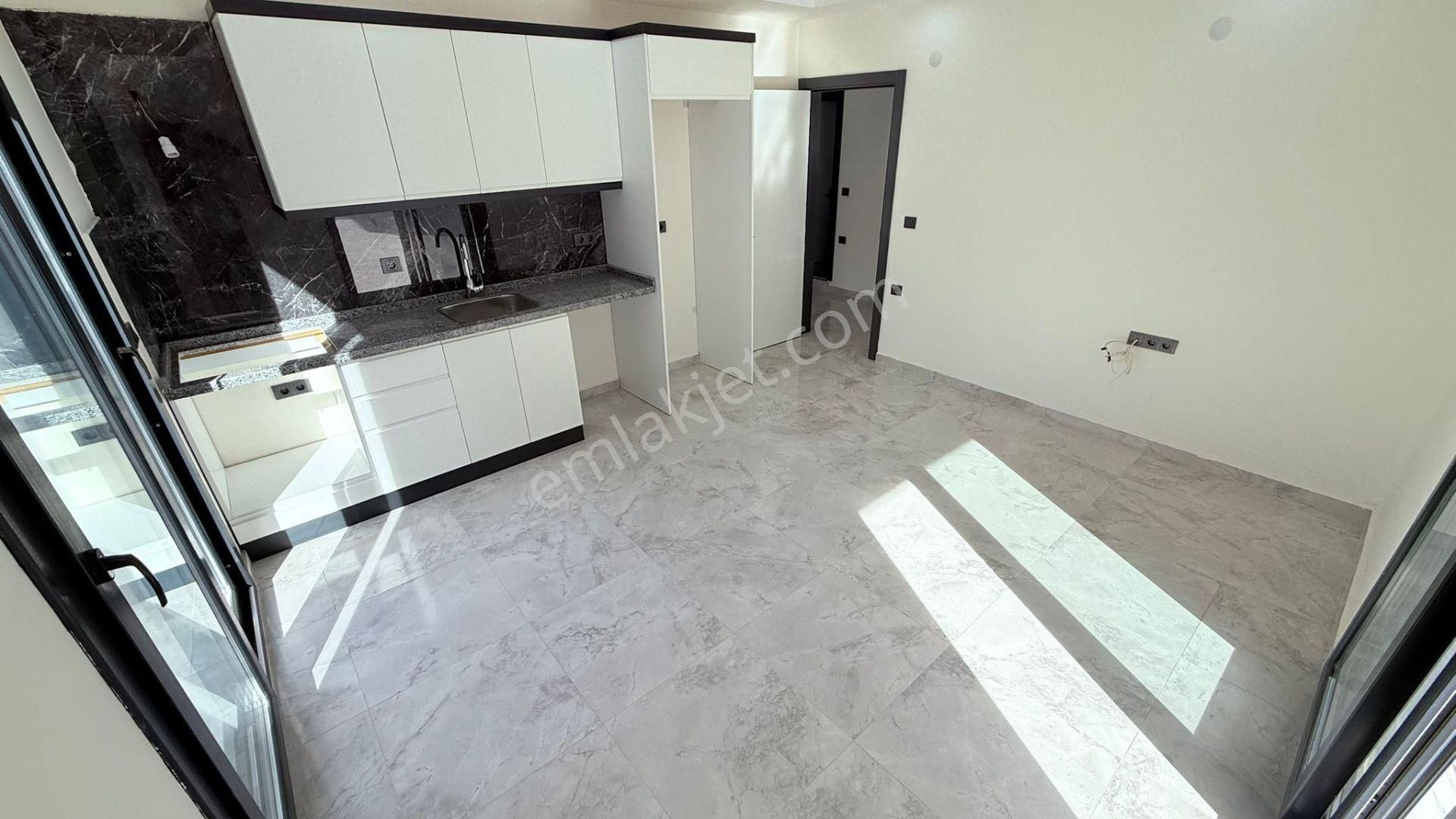 Aydın Didim Altınkum'da Satılık Havuzlu Site İçerisinde Denize 400 M. Giriş Kat Eşyasız 2+1 Daire - Görsel 9