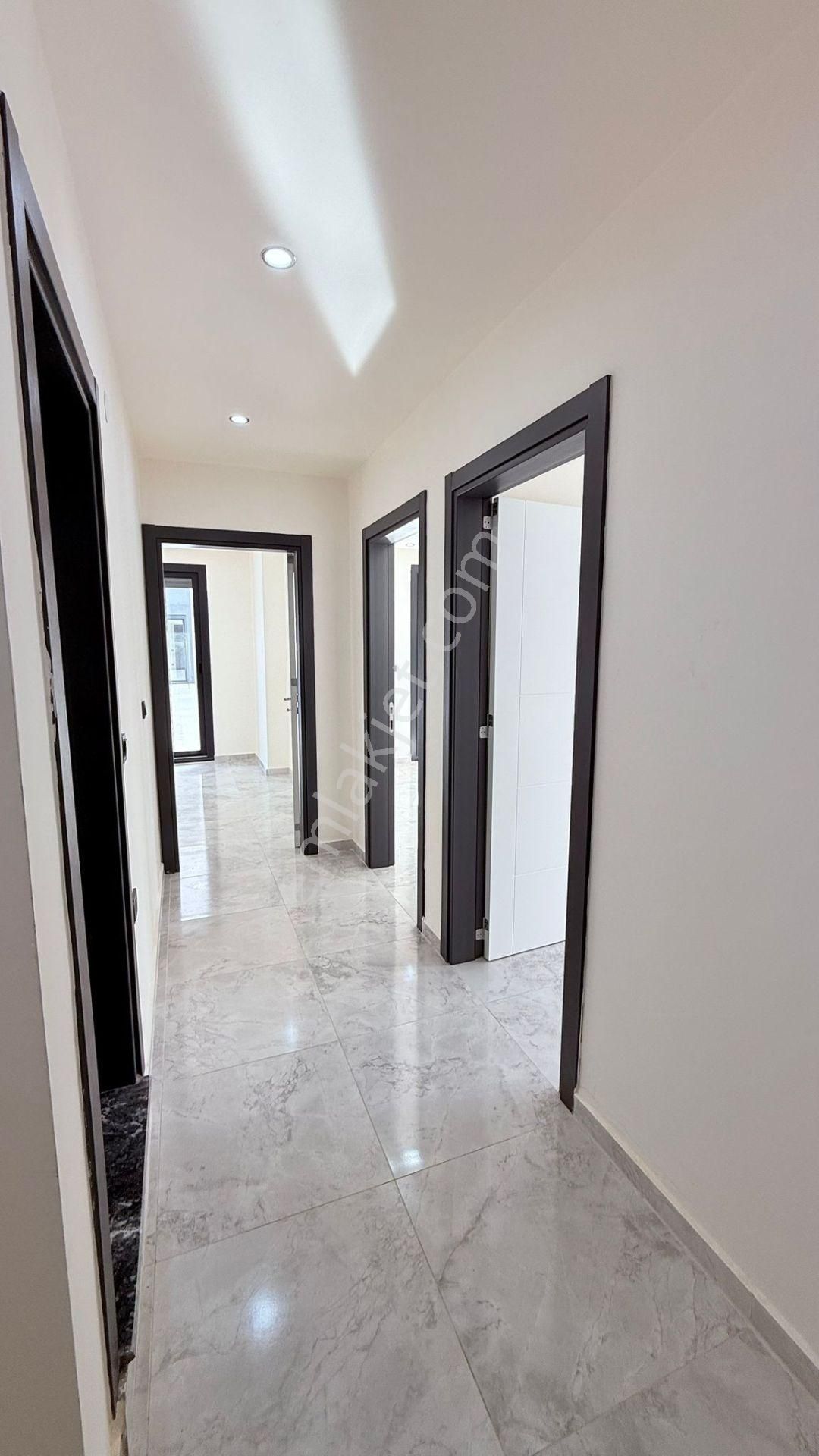 Aydın Didim Altınkum'da Satılık Havuzlu Site İçerisinde Denize 400 M. Giriş Kat Eşyasız 2+1 Daire - Görsel 15