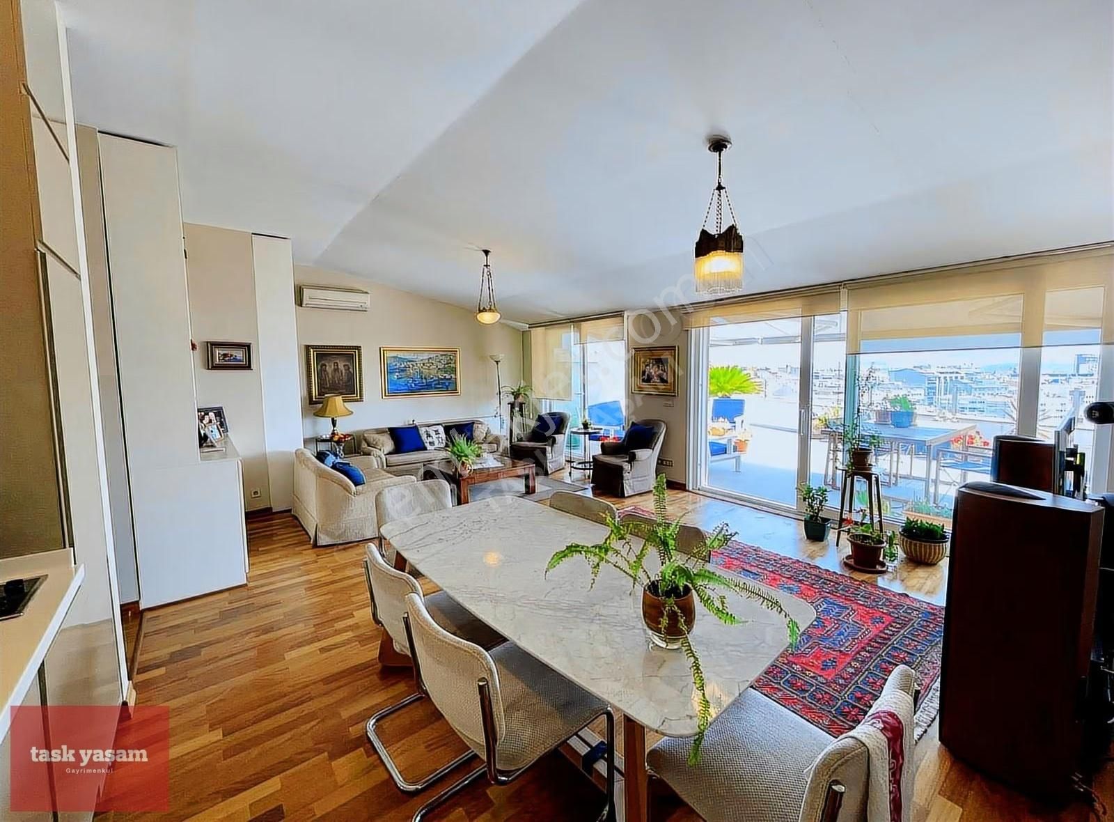 Nişantaşı Valikonağı Caddesi Boğaz Manzaralı 5+2 Satılık Daire - Görsel 23