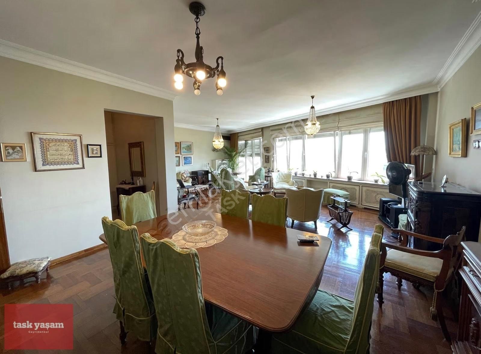 Nişantaşı Valikonağı Caddesi Boğaz Manzaralı 5+2 Satılık Daire - Görsel 12