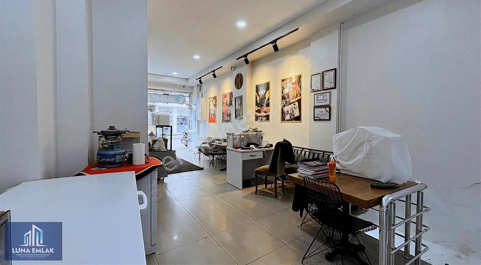 Luna'dan İstasyon Mahallesinde İşlek Lokasyonda Satılık Dükkan - Görsel 3