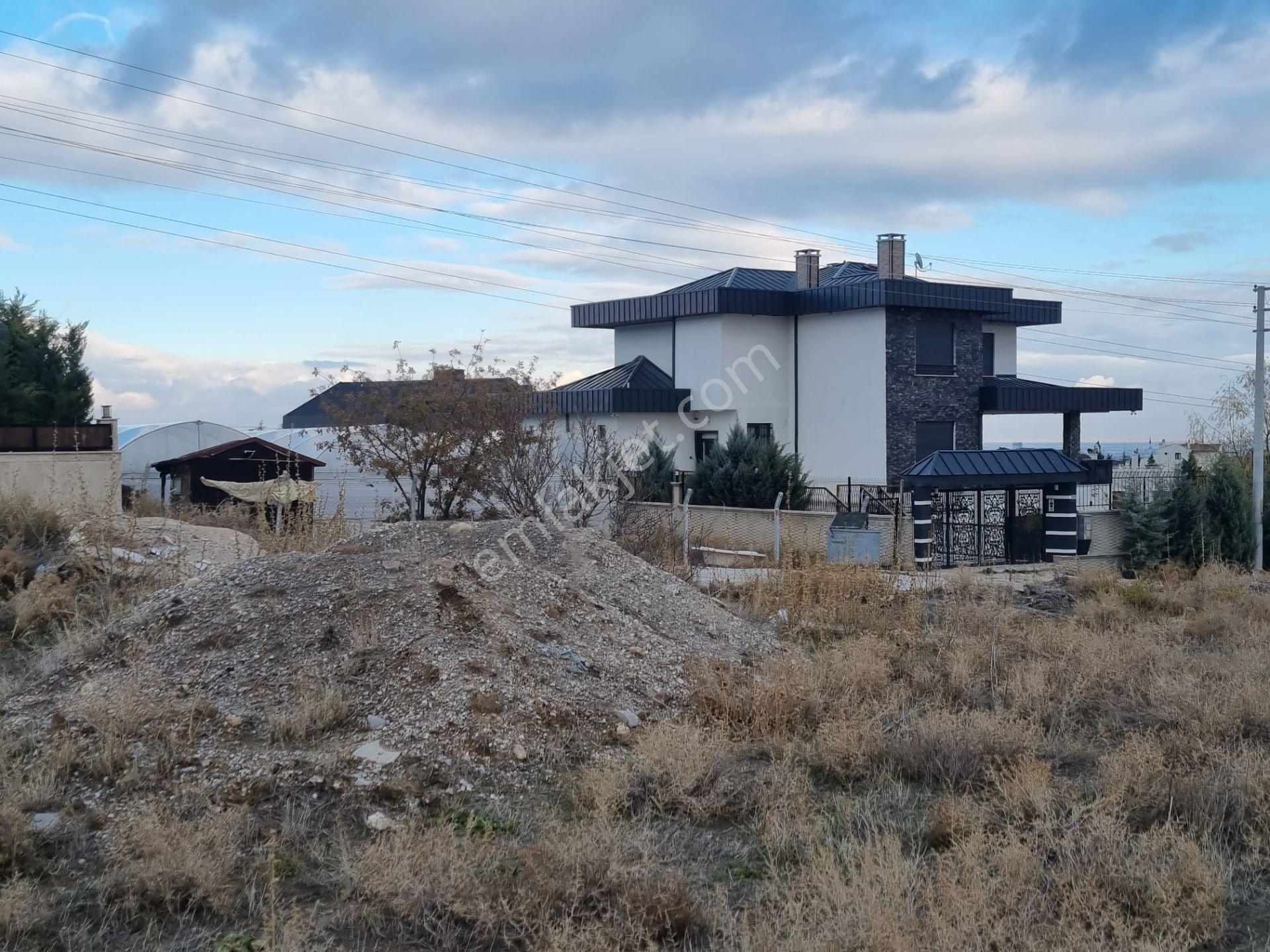 Konya'nın Nezih Yerleşiminde Şehir Manzaralı 2 Kat İmarlı Köşe Parsel - Görsel 4