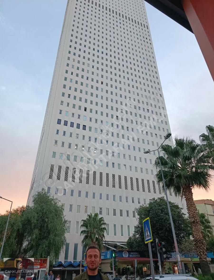 Mersin Metropol 52 Katlı İş Merkezinde Kiralik İşyeri