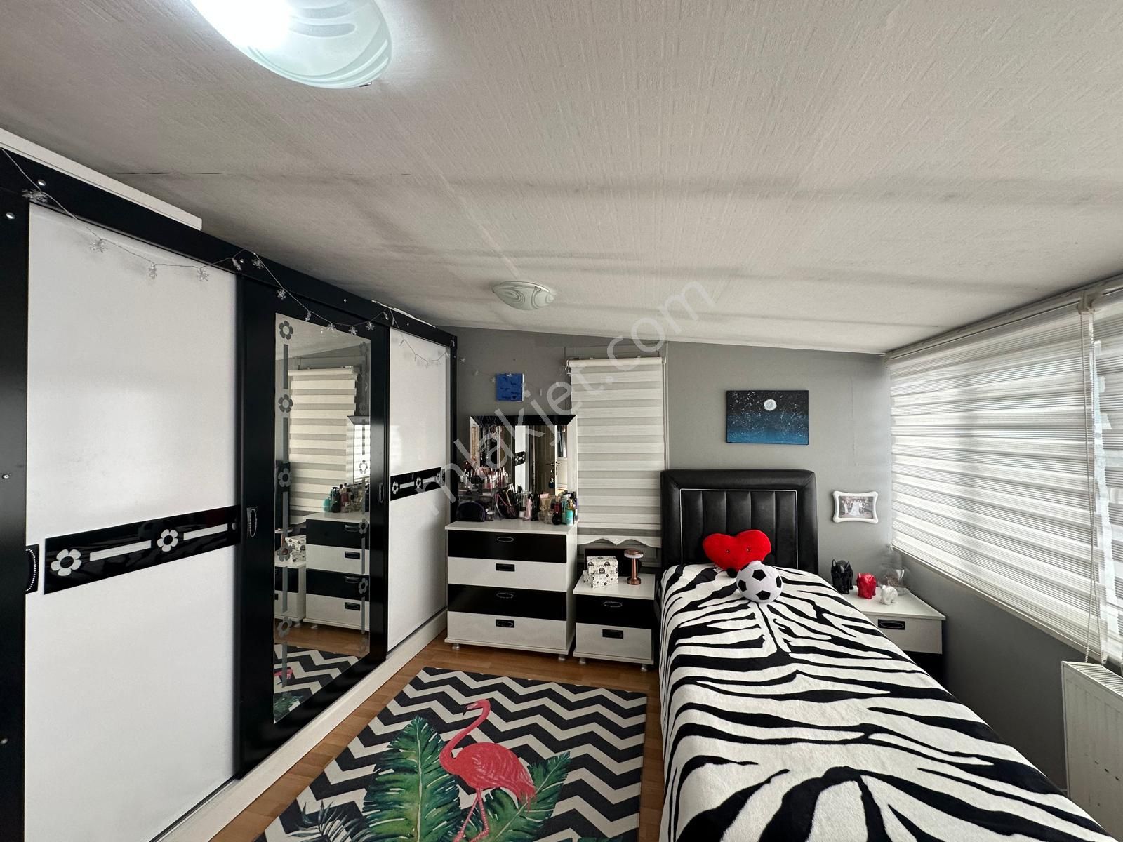 Gaziosmapaşa'da Cadde Üzeri Yüksek Tavanlı 5+2 Dubleks Daire!! - Görsel 26