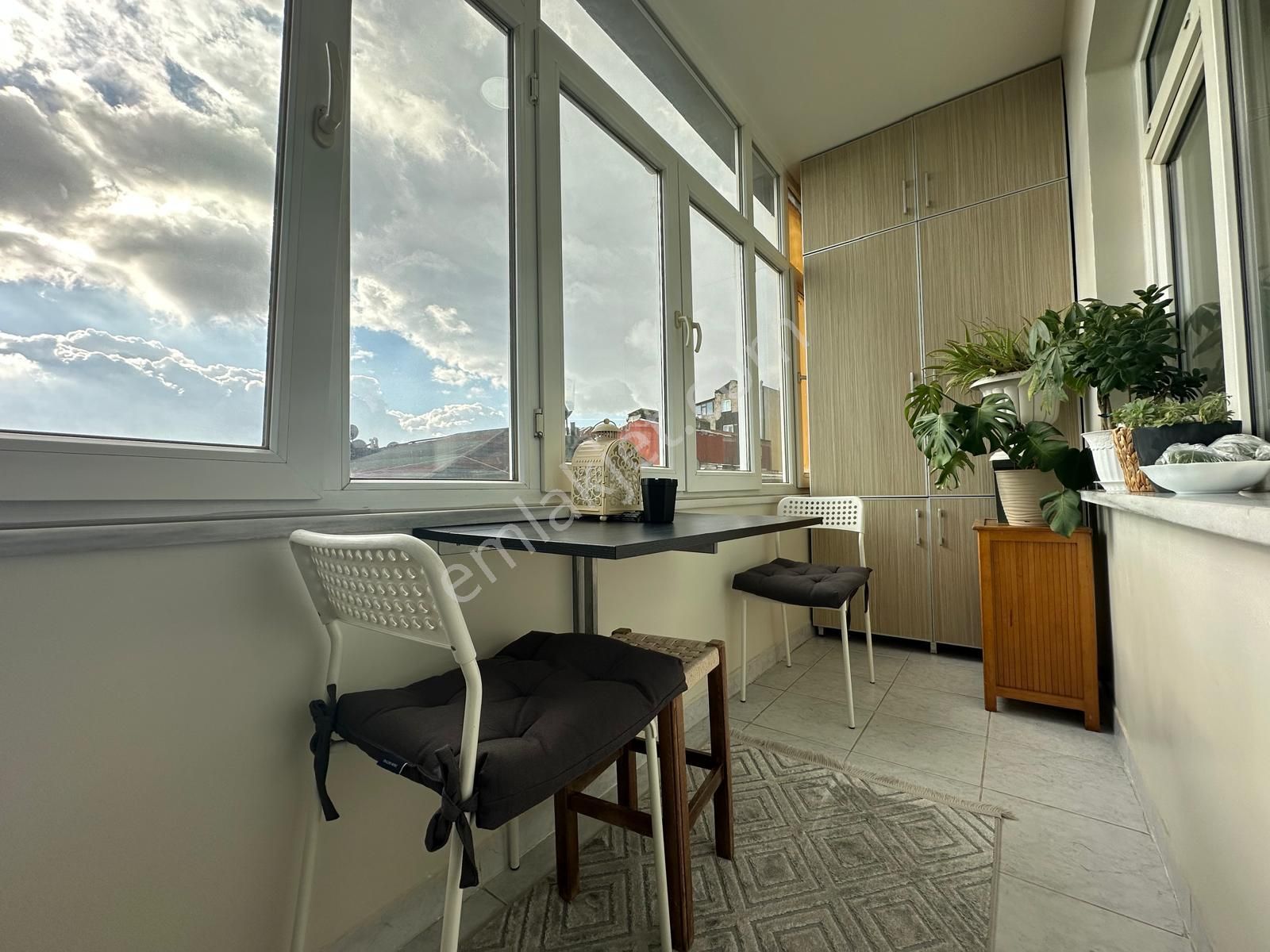 Gaziosmapaşa'da Cadde Üzeri Yüksek Tavanlı 5+2 Dubleks Daire!! - Görsel 9