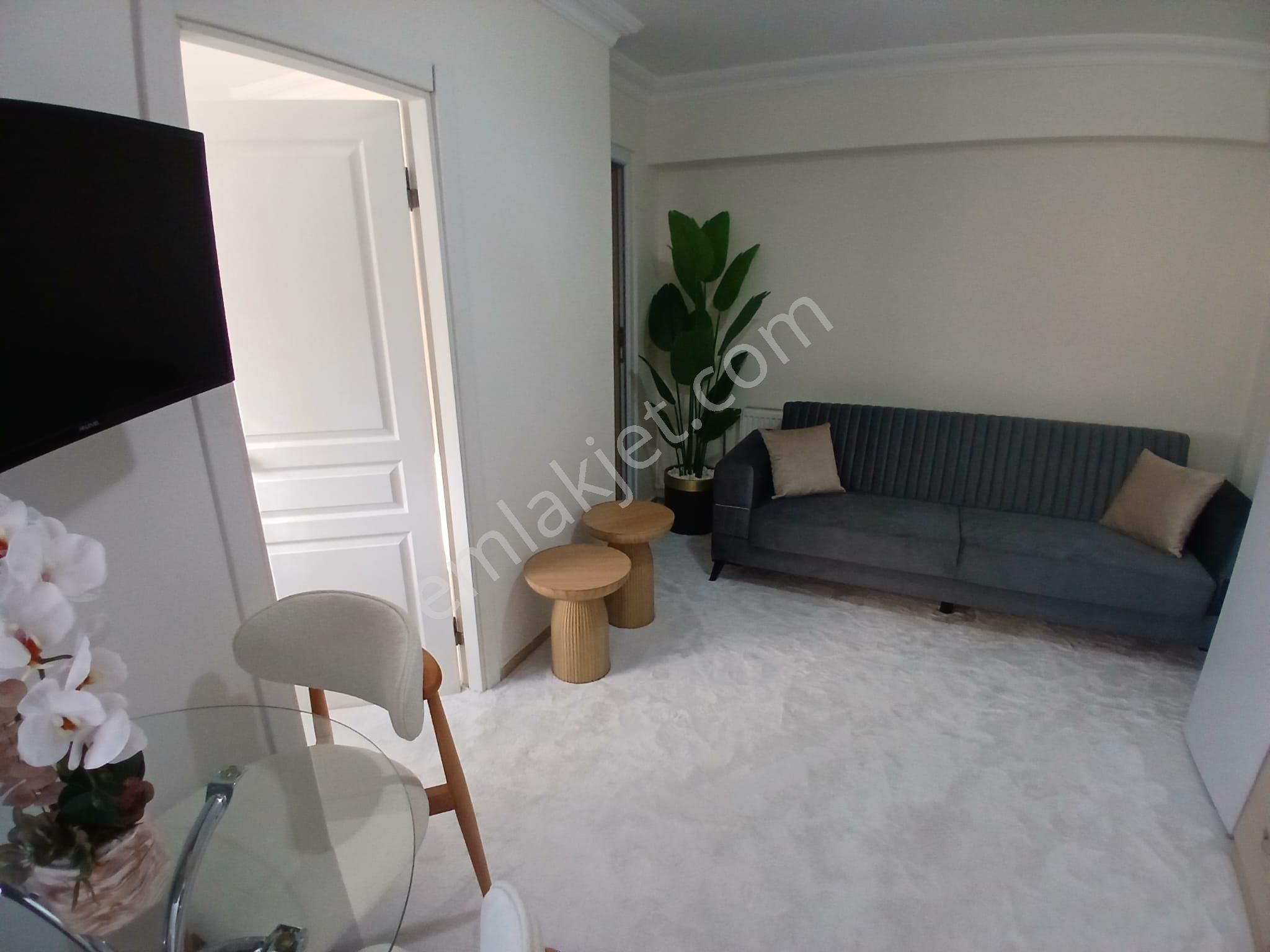 Ender Uysal Gayrimenkulden Üniversiteye Yakın 1+1 Sıfır Eşyalı Bahçekatı Satılık Apart... - Görsel 3