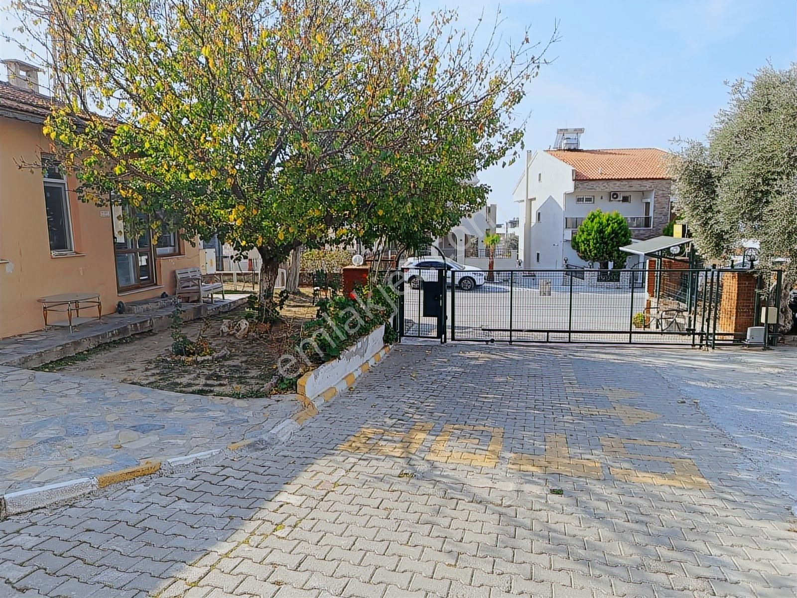 Kuşadası Kadınlar Denizi Havuzlu 4+1 Fırsat Fiyat Satılık Villa - Görsel 8