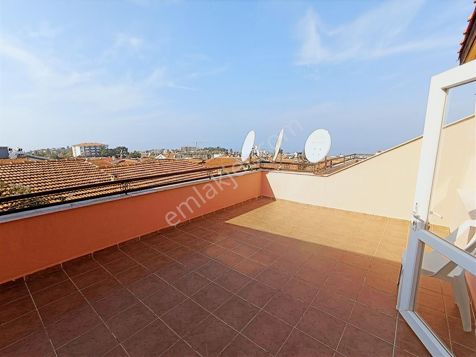 Kuşadası Kadınlar Denizi Havuzlu 4+1 Fırsat Fiyat Satılık Villa - Görsel 28