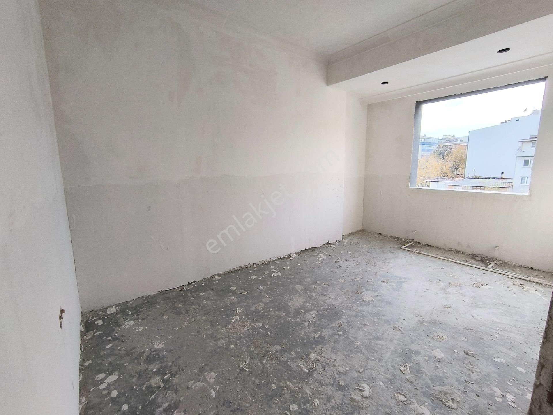 Yenibosna Da 2+1 2,kat Otoparklı Binada Sıfır Daire - Görsel 4