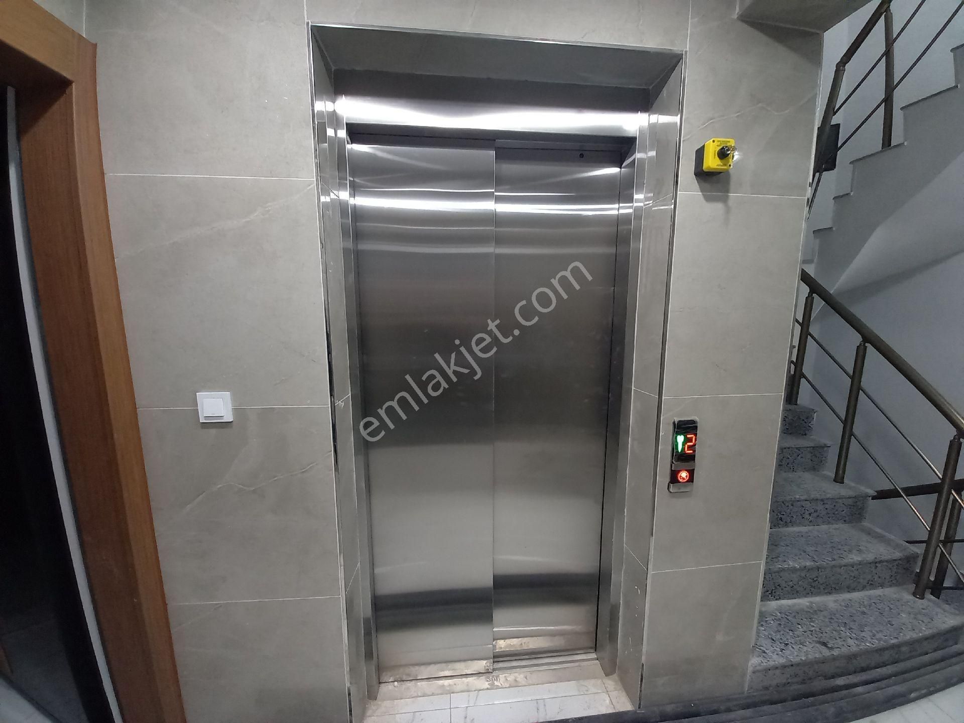 Bahçelievler Yenibosna Zafer Mah Satılık Daire Kat. 2.2+1 - Görsel 31