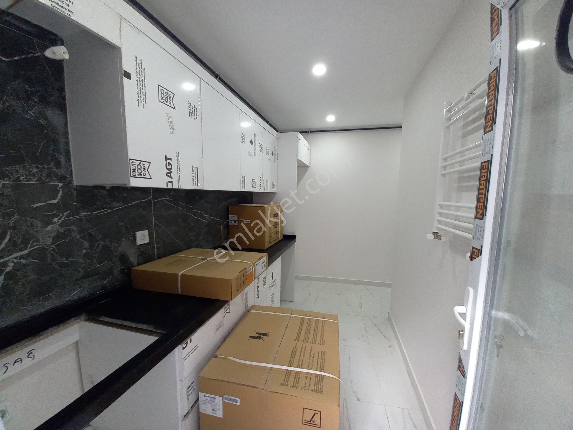 Bahçelievler Yenibosna Zafer Mah Satılık Daire Kat. 2.2+1 - Görsel 28