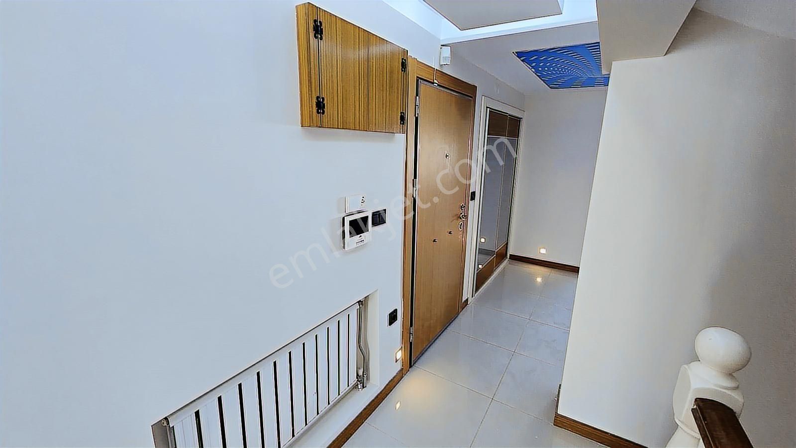 Karşıyaka, Bostanlı' Da Full Yapılı 5+1 Satılık Dubleks Daire - Görsel 3