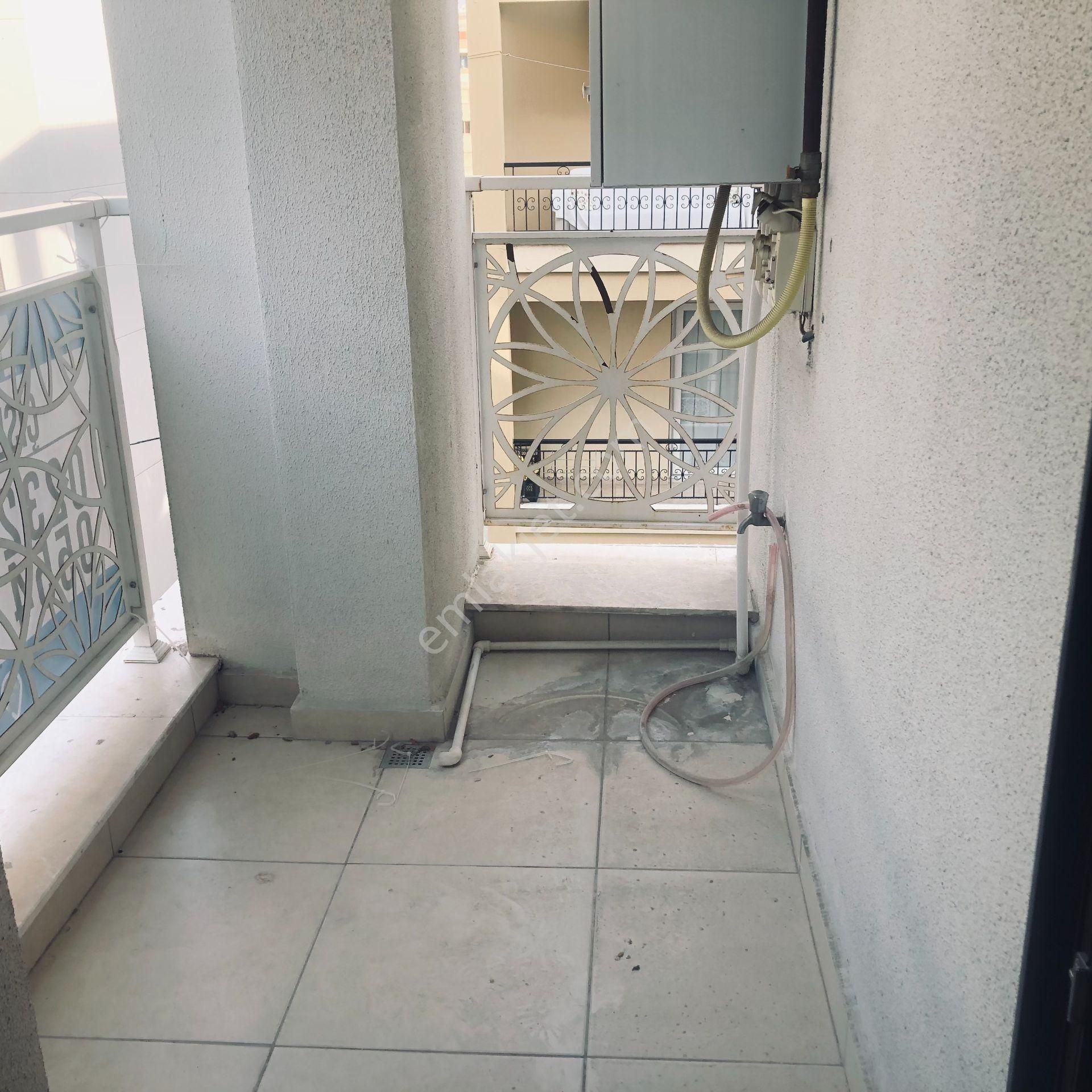 Karşıyaka Nergiz Dedebaşında Kiralık 2+1 Lüx Daire - Görsel 18