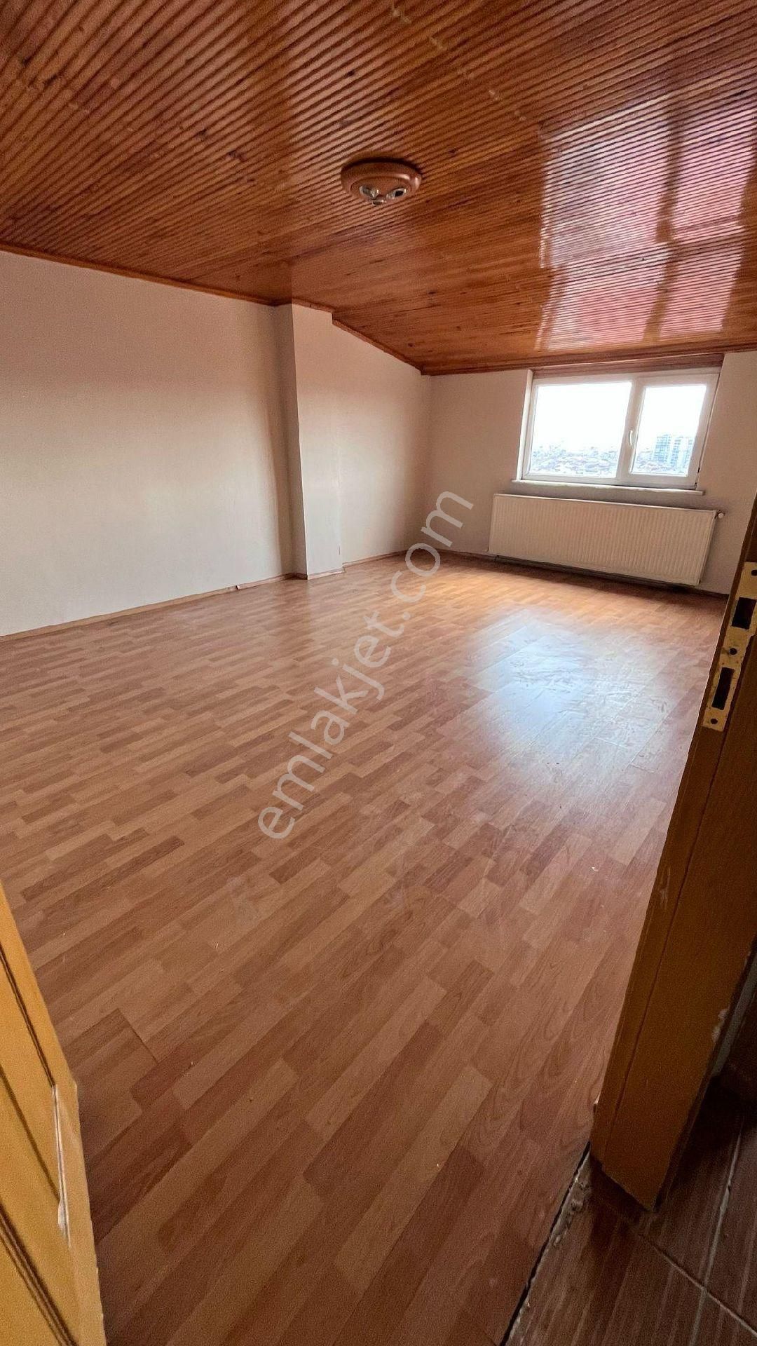 Rise Emlâk Tan Satılık Lüks Daire 110 M2 Çatı Katı 2+1