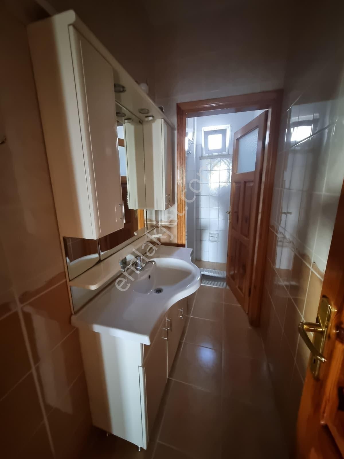 Kütürüp Mevkii’nde 2+1 Ayrı Mutfak Deniz Manzaralı Kiralık Daire - Görsel 15