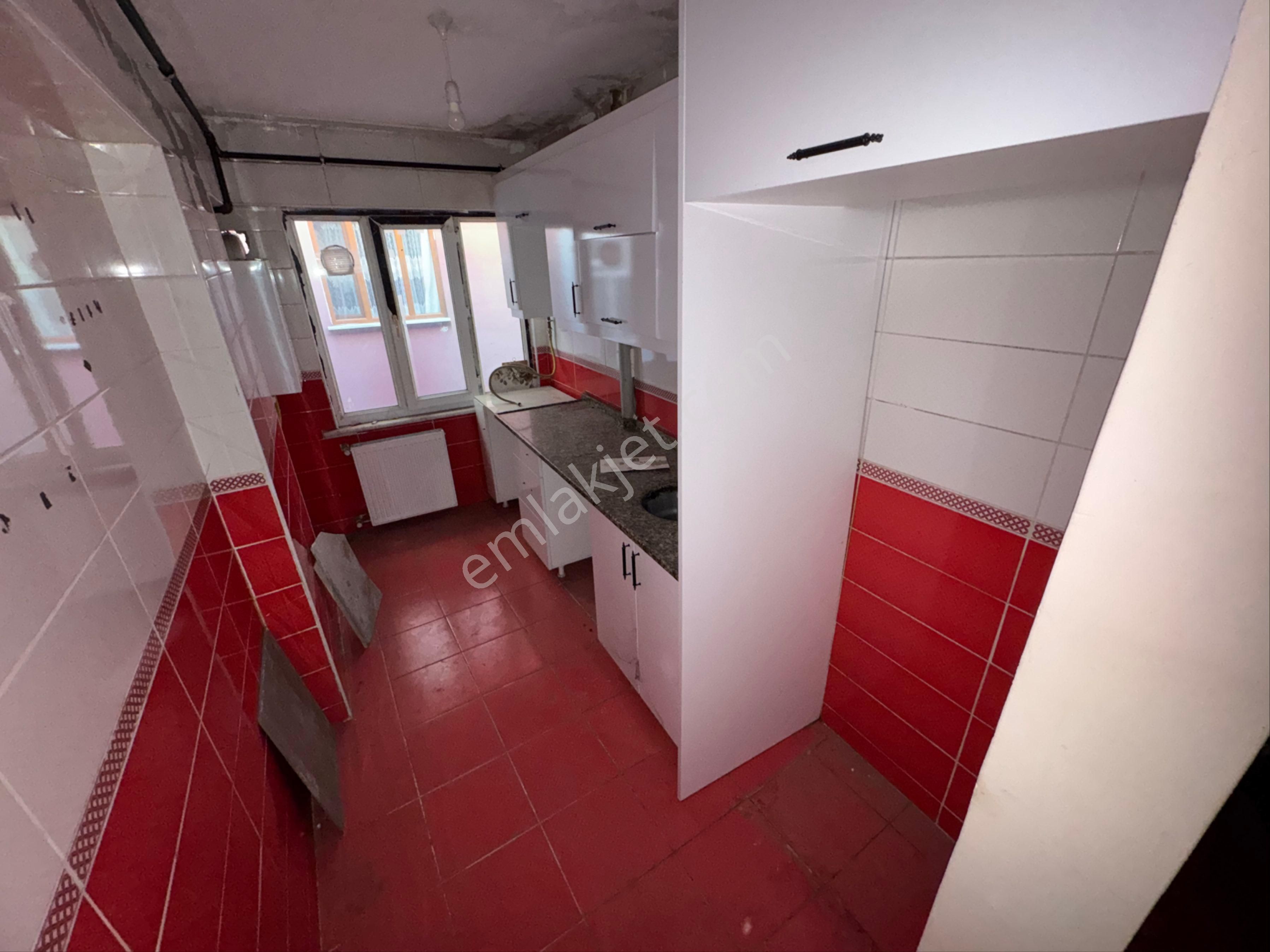 Zafer Yapıdan Kiralık Ortakat Daire 3.kat 2+1 80-85m2 12-13 Yaş İstanbul Sultangazi Esentepe Mahde - Görsel 16