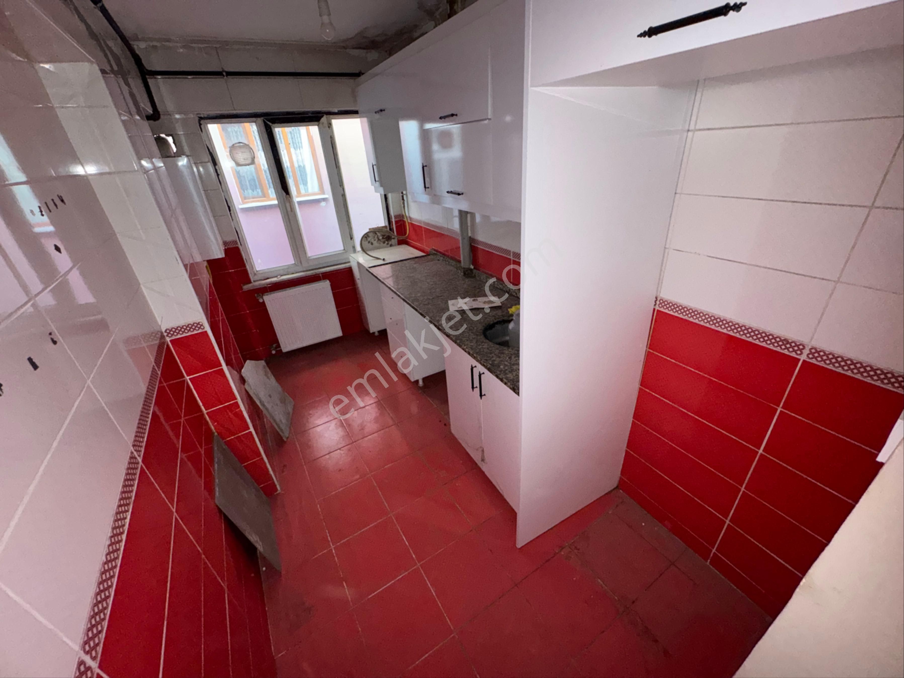 Zafer Yapıdan Kiralık Ortakat Daire 3.kat 2+1 80-85m2 12-13 Yaş İstanbul Sultangazi Esentepe Mahde - Görsel 15