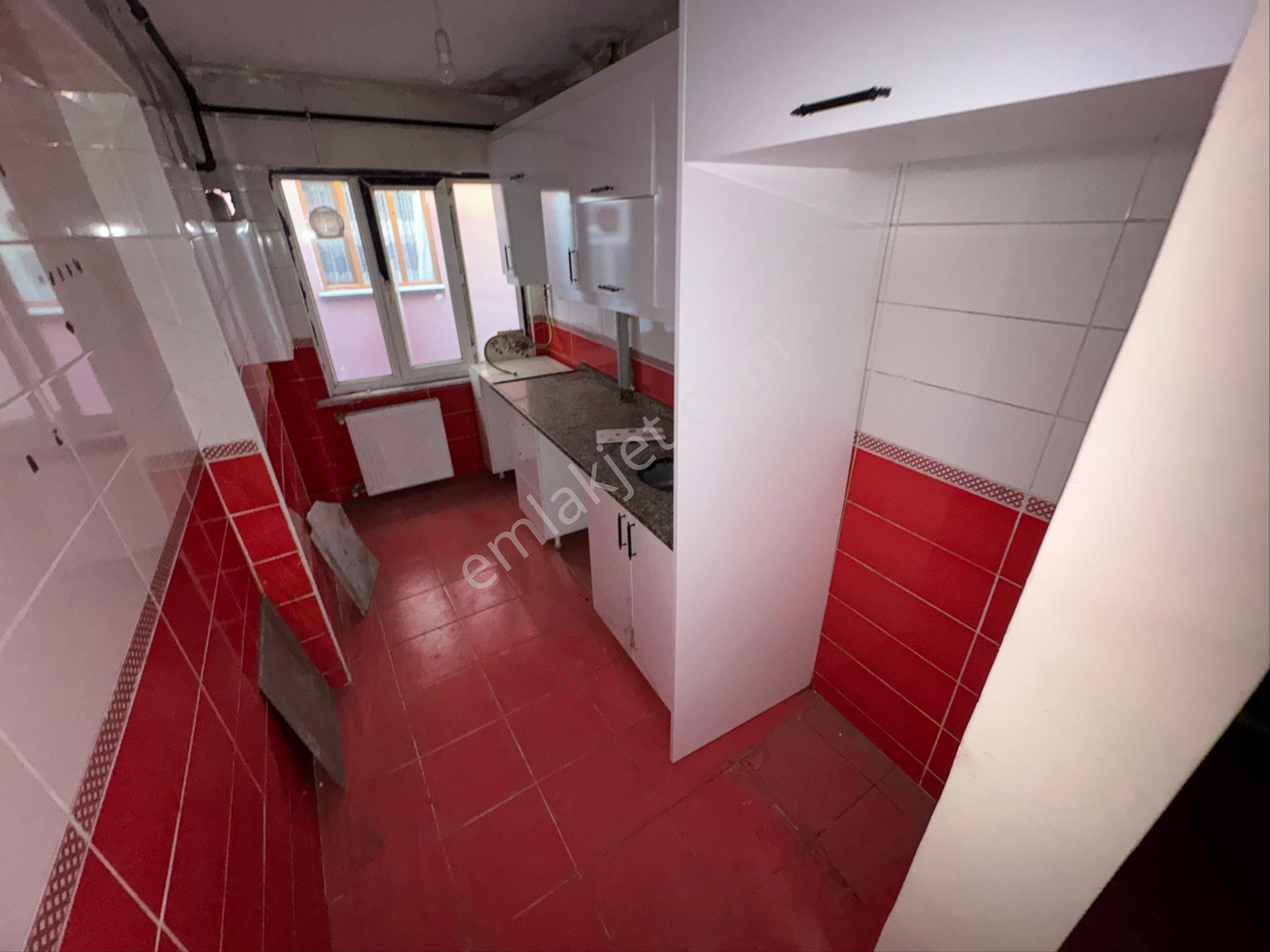 Zafer Yapıdan Kiralık Ortakat Daire 3.kat 2+1 80-85m2 12-13 Yaş İstanbul Sultangazi Esentepe Mahde - Görsel 17