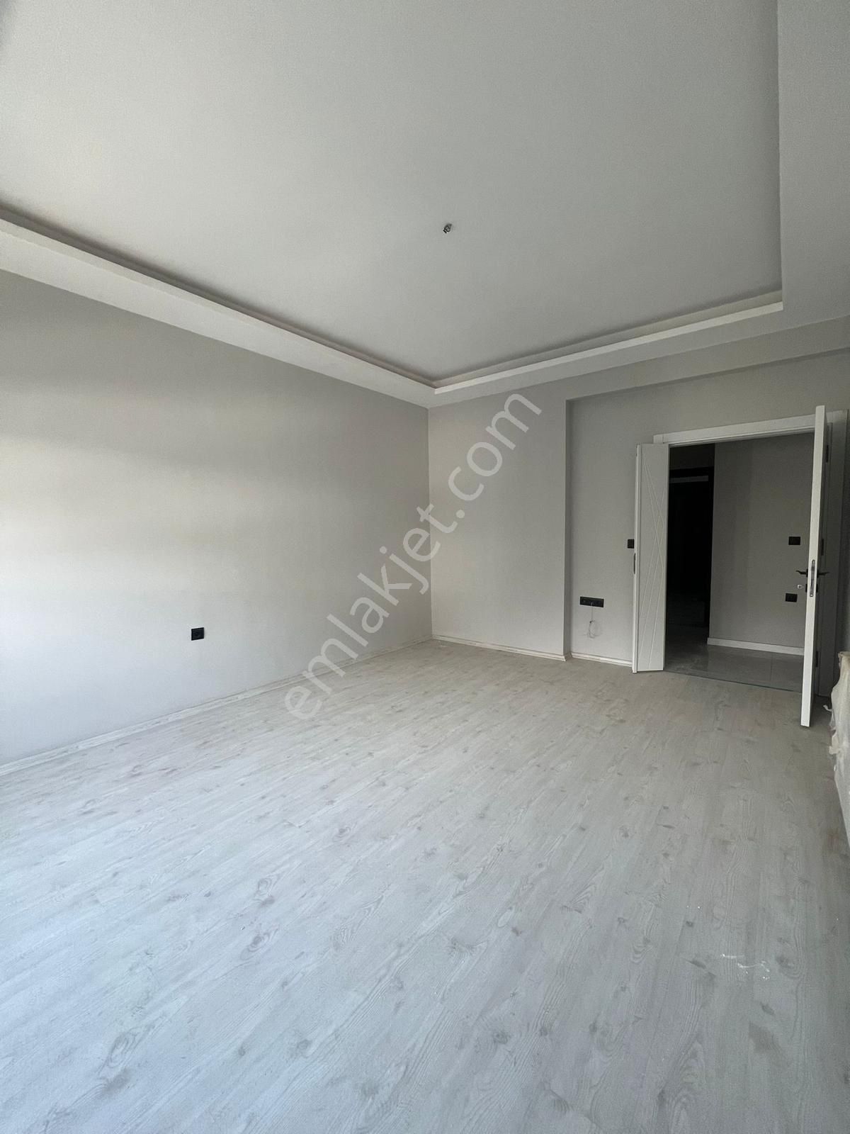 İzmir Torbalı Yedieylül Mahallesinde Havuzlu Sitede 2+1 Sıfır - Görsel 5