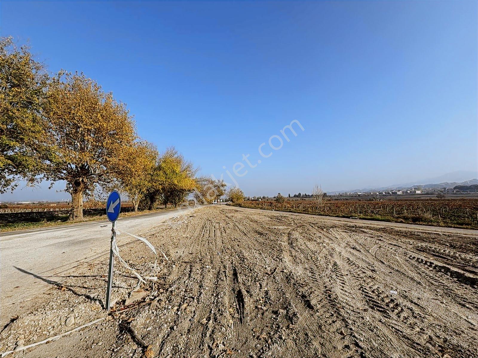 Salihli Satılık 469 M2 Arsa Hacıkbektaş Tren Yolu Cepheli - Görsel 4