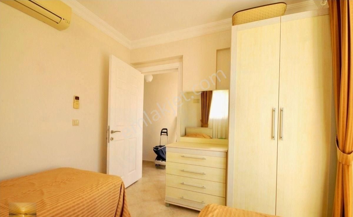 İngilizden Denize Yakın Plajlı Sitede Ön Blokta Satılık Acil Ev Yatırım Fırsatı Bulunmaz Konum - Görsel 11