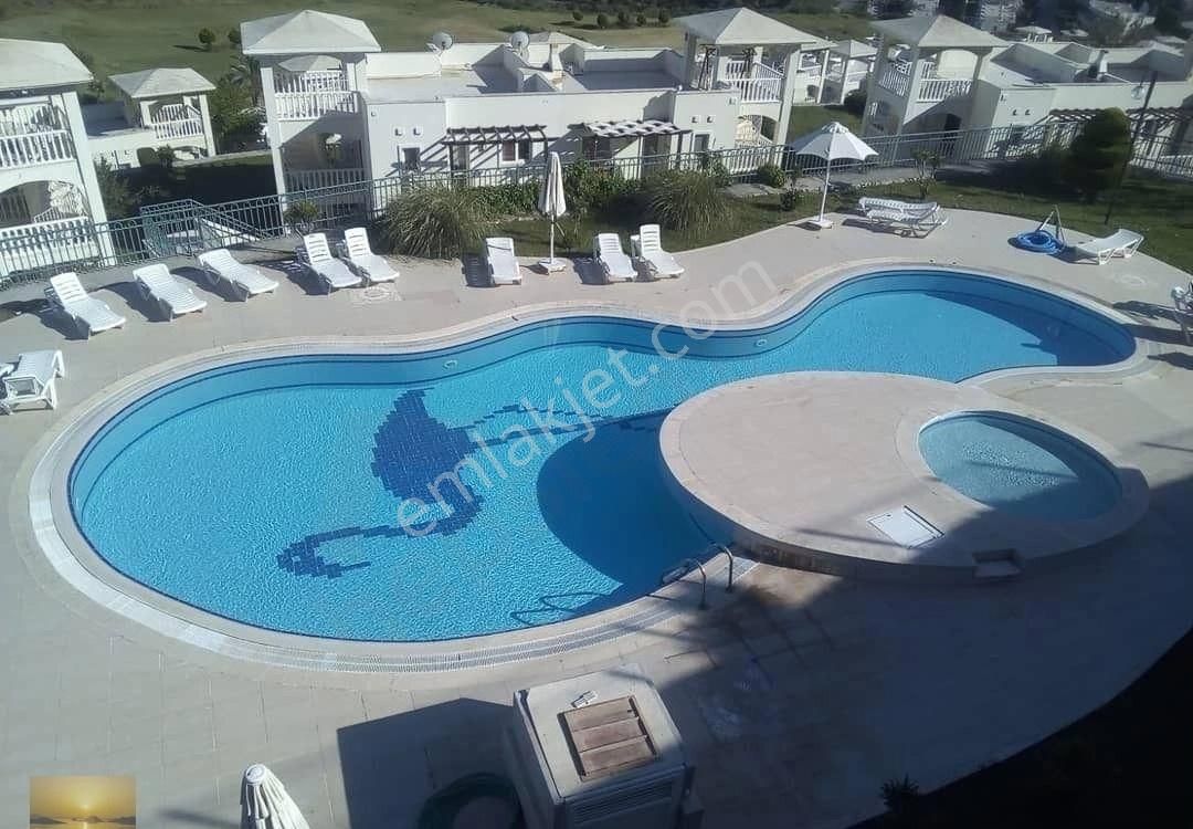 İngilizden Denize Yakın Plajlı Sitede Ön Blokta Satılık Acil Ev Yatırım Fırsatı Bulunmaz Konum - Görsel 12