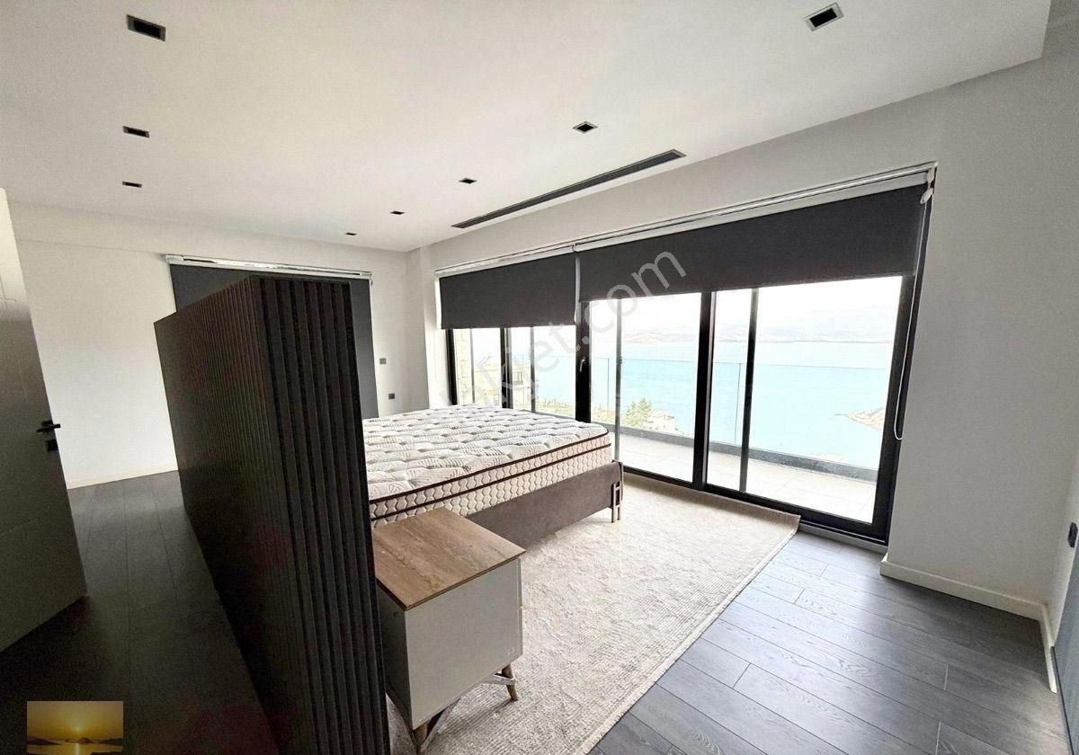 Satılık Müstakil Villa Deniz Kenarı Manzaralı Havuzlu Ev Plajlı Mükemmel Koyda Yatırım Fırsatı Acil - Görsel 16