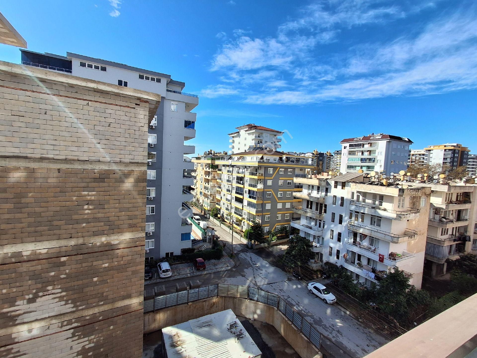 Alanya Mahmutlar Site İçi Mobilyalı 1+1 - Görsel 16
