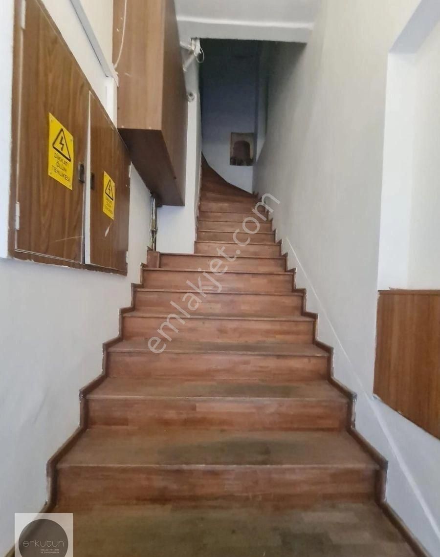 Erkutun'dan Pangaltı, Ergenekon Caddesi'nde, 2. Derece Tarihi Eser Satılık Bina - Görsel 21