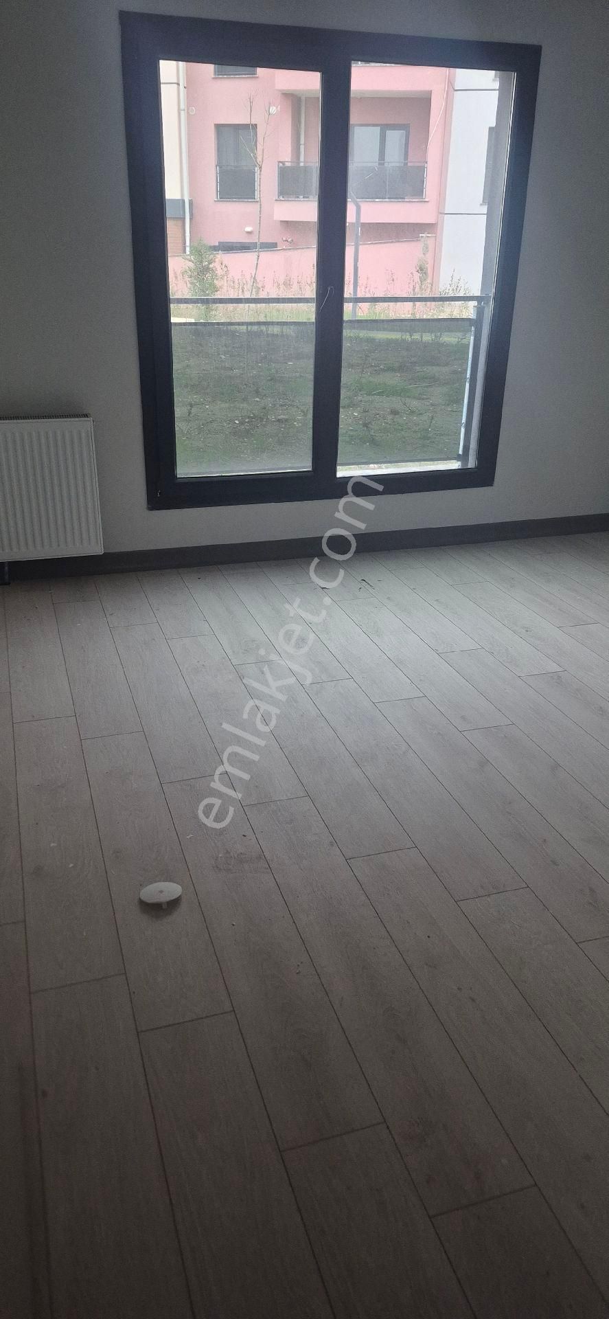 Alazı Tokilerde 8.inci Bölgede 3+1 Kiralık Daire - Görsel 3