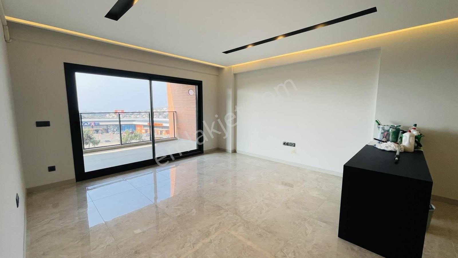 Deniz Manzaralı Doğalgazlı 2+1 Kiralık Daire - Görsel 13