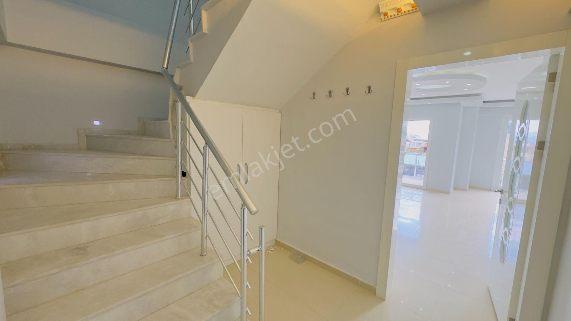 Pınarbaşı'nda Satılık 250 M2 Çatı Dubleks - Görsel 16