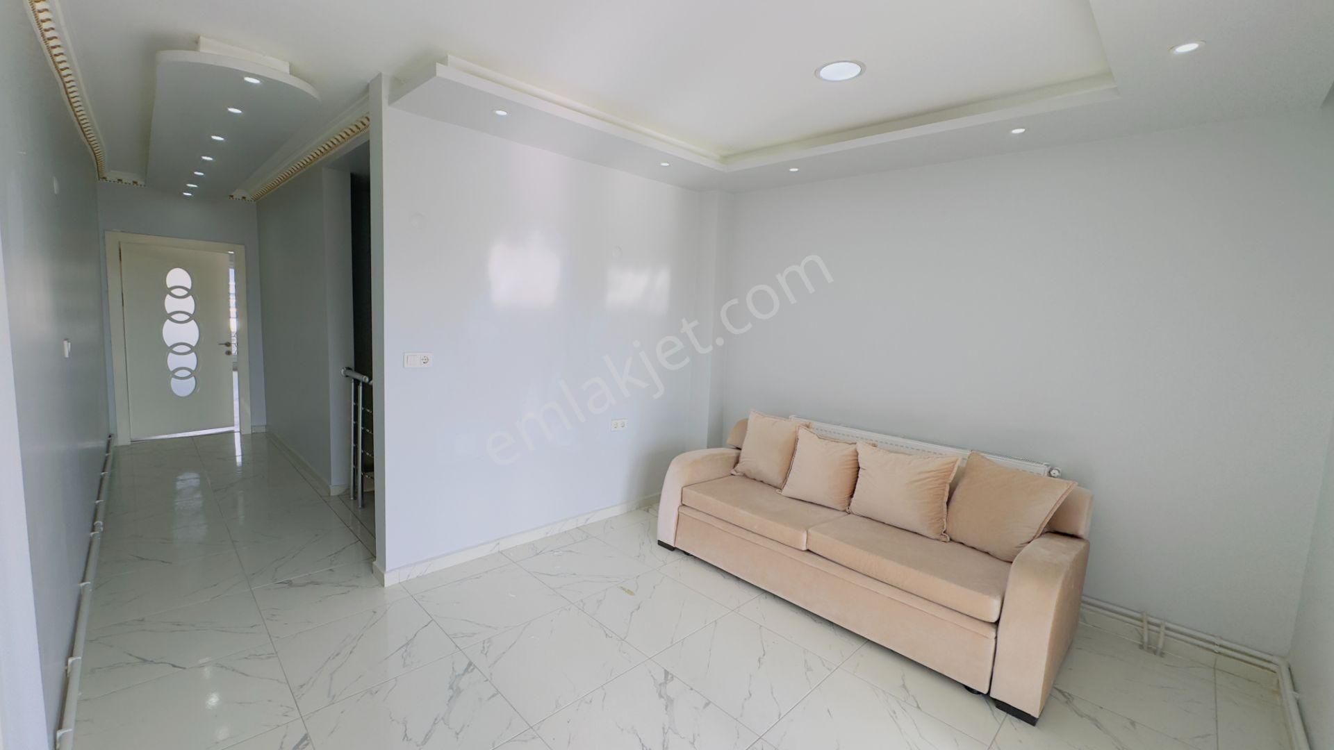 Pınarbaşı'nda Satılık 250 M2 Çatı Dubleks - Görsel 13