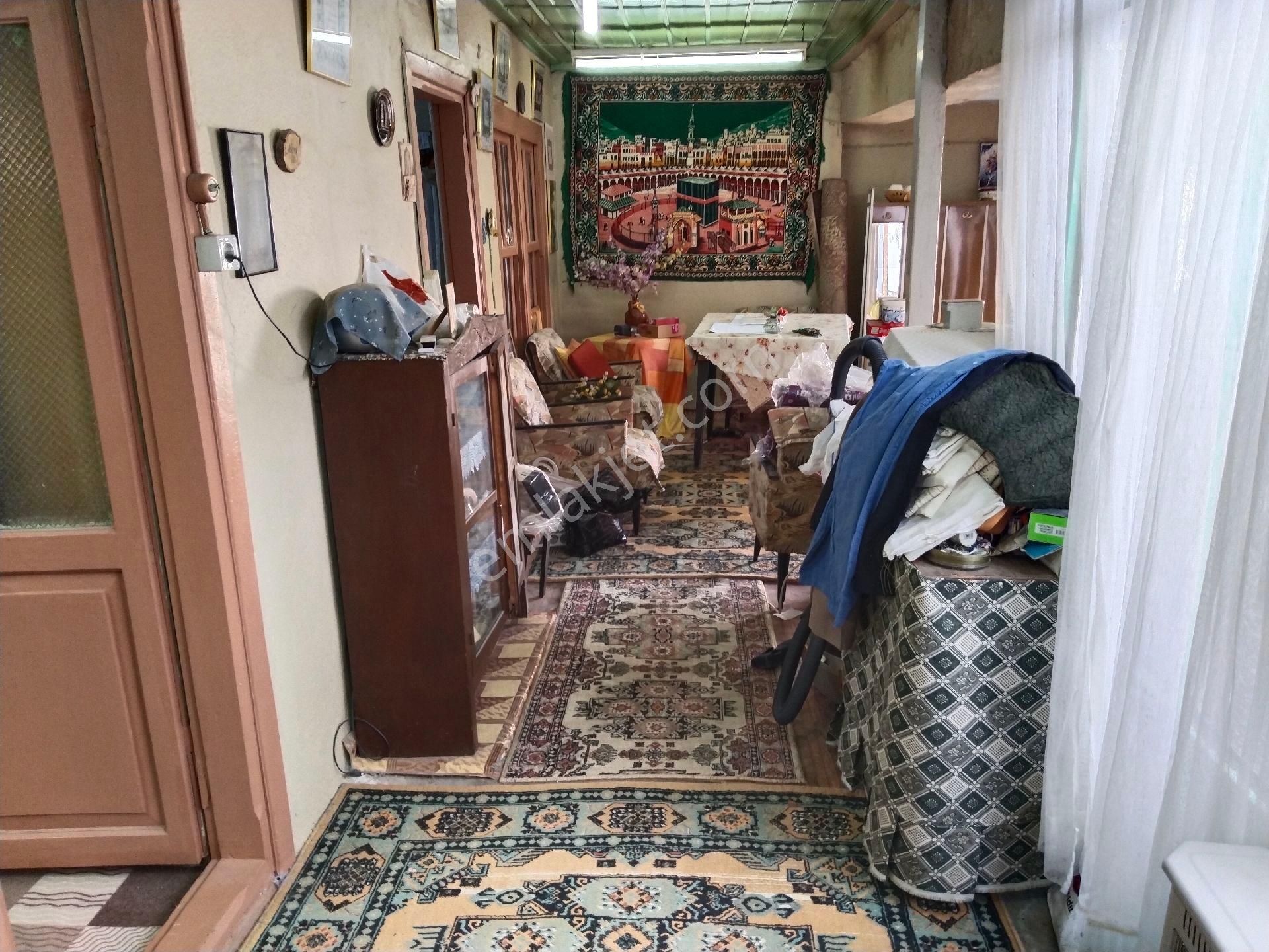 Bergama İnkilap Mah Şehir Merkezinde 4+1 Geniş Bahçeli Müstakil Ev Satılık - Görsel 21