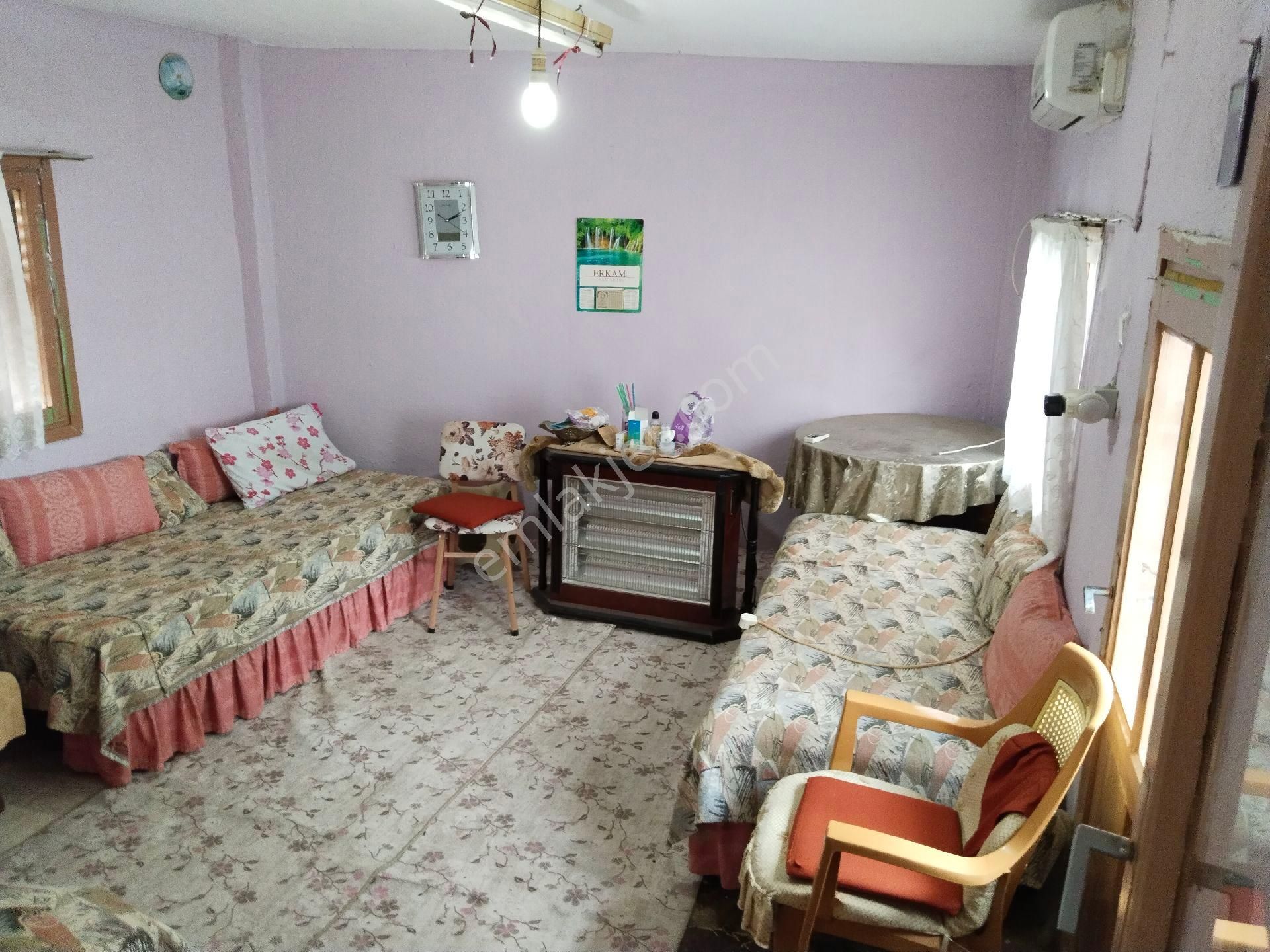 Bergama İnkilap Mah Şehir Merkezinde 4+1 Geniş Bahçeli Müstakil Ev Satılık - Görsel 9