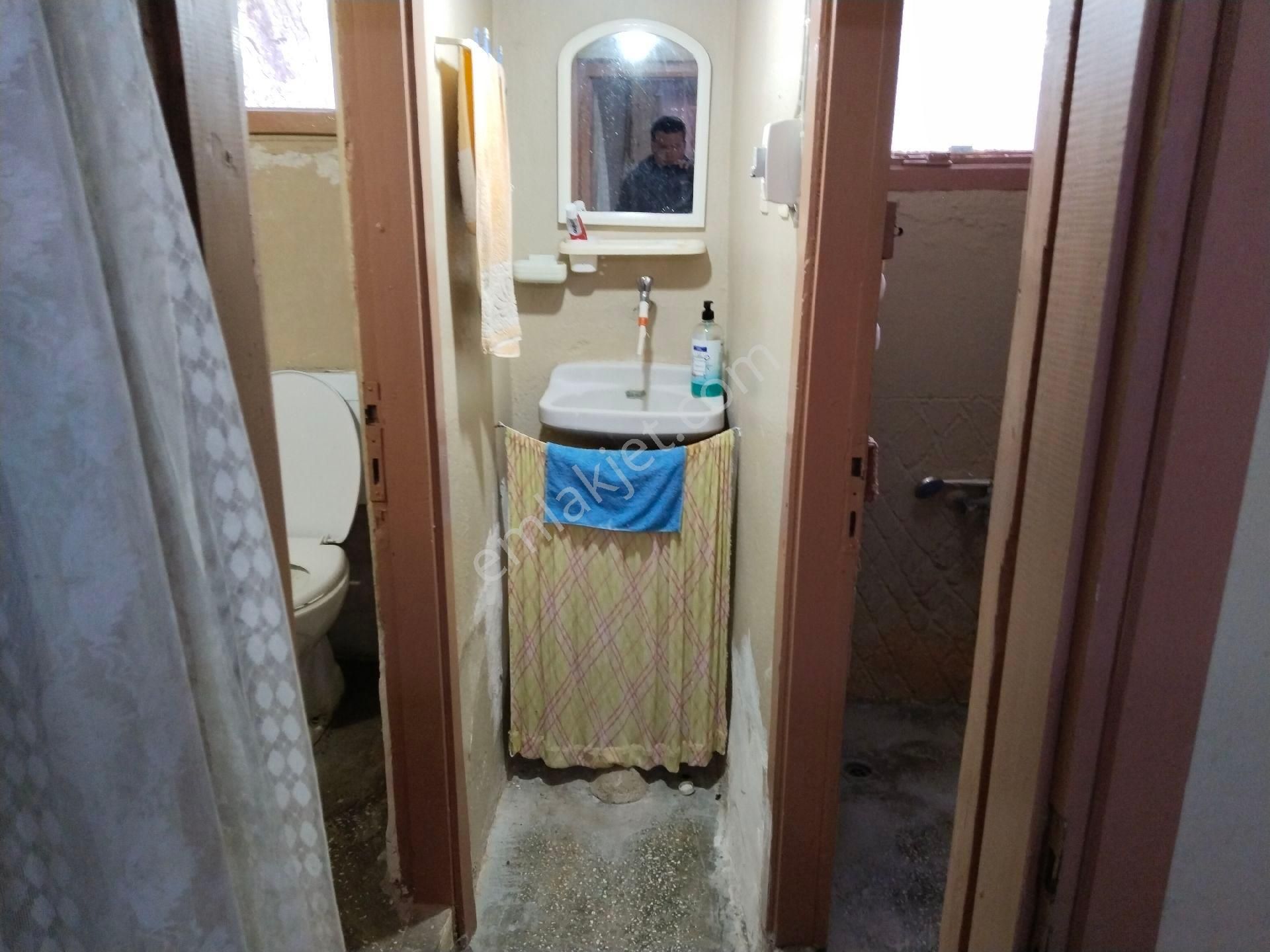 Bergama İnkilap Mah Şehir Merkezinde 4+1 Geniş Bahçeli Müstakil Ev Satılık - Görsel 24