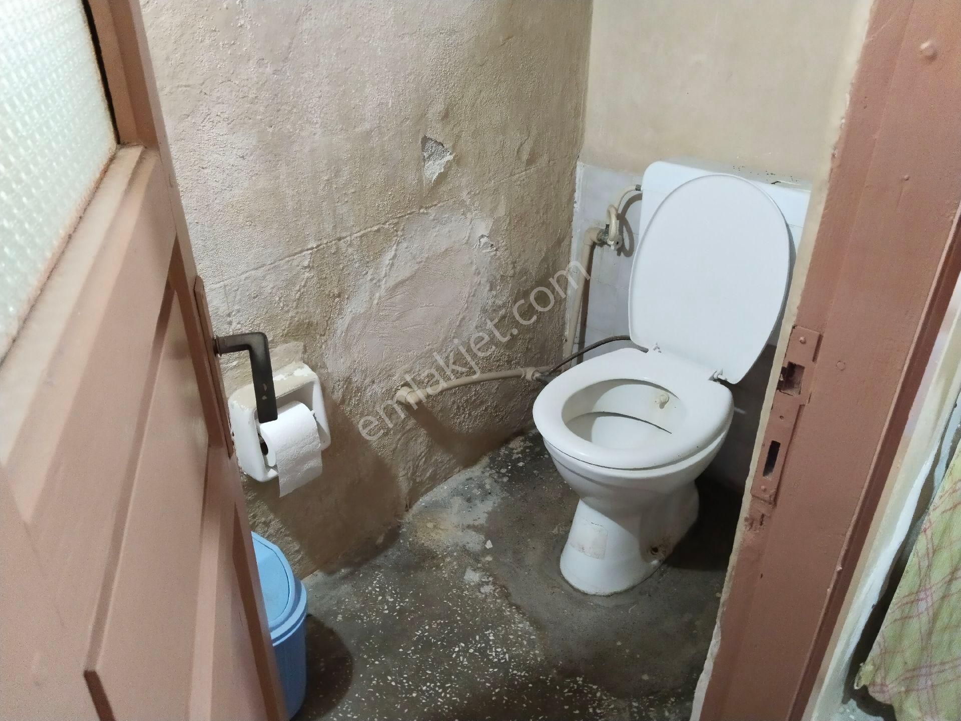 Bergama İnkilap Mah Şehir Merkezinde 4+1 Geniş Bahçeli Müstakil Ev Satılık - Görsel 25