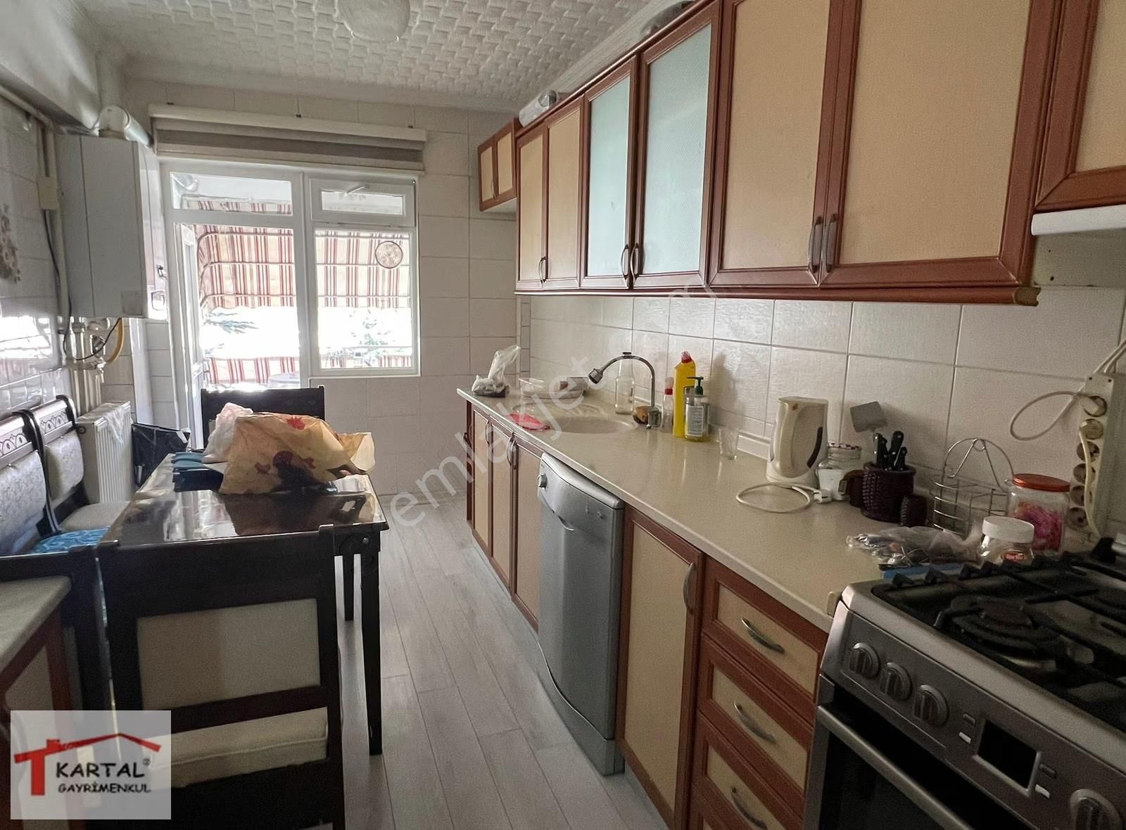 Etlik Yunus Emre Caddesi Üzerinde Ara Kat Eşyalı 3+1 - Görsel 24