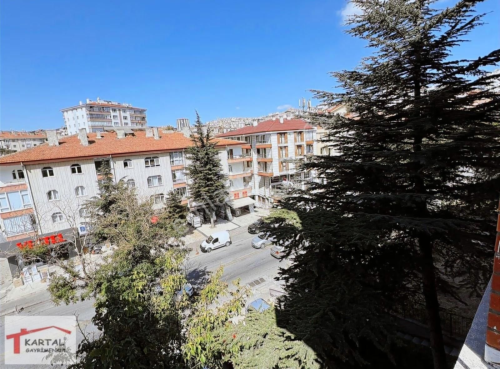 Etlik Yunus Emre Caddesi Üzerinde Ara Kat Eşyalı 3+1 - Görsel 30