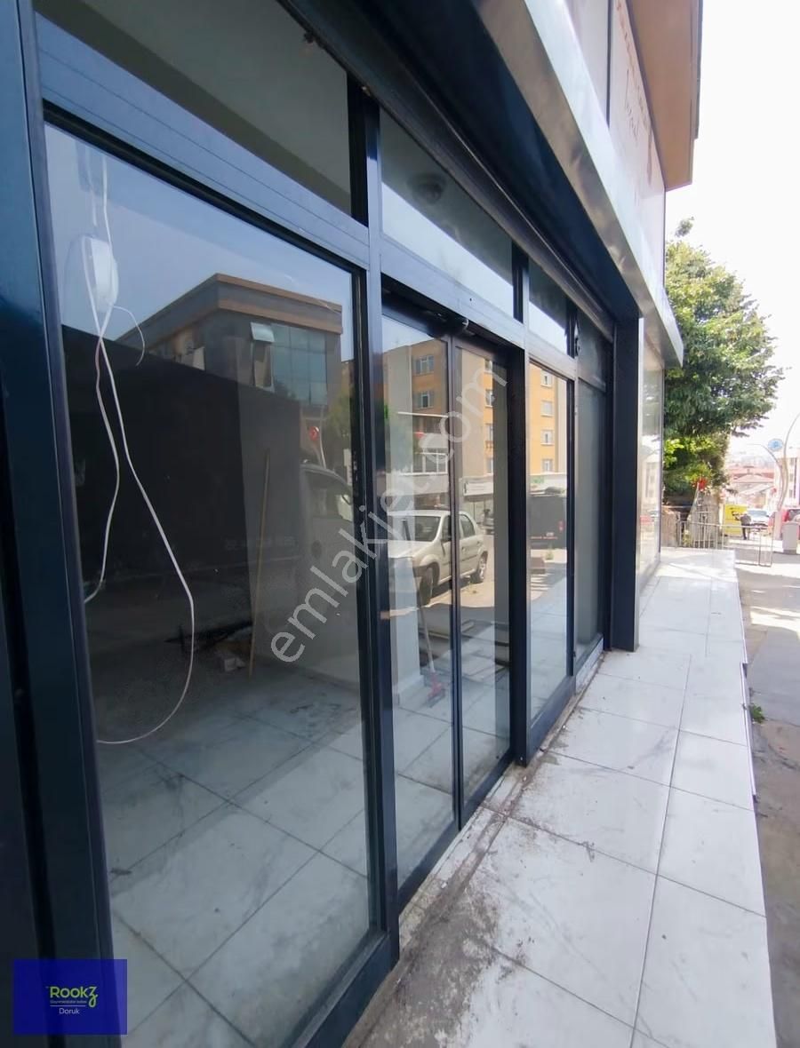 Rookzdoruk'dn Tuzla'da İki Ana Caddede Yaya-araç Trafiği Yoğun!! - Görsel 9