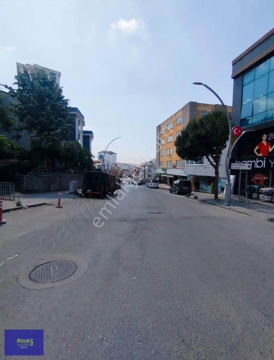 Rookzdoruk'dn Tuzla'da İki Ana Caddede Yaya-araç Trafiği Yoğun!! - Görsel 15