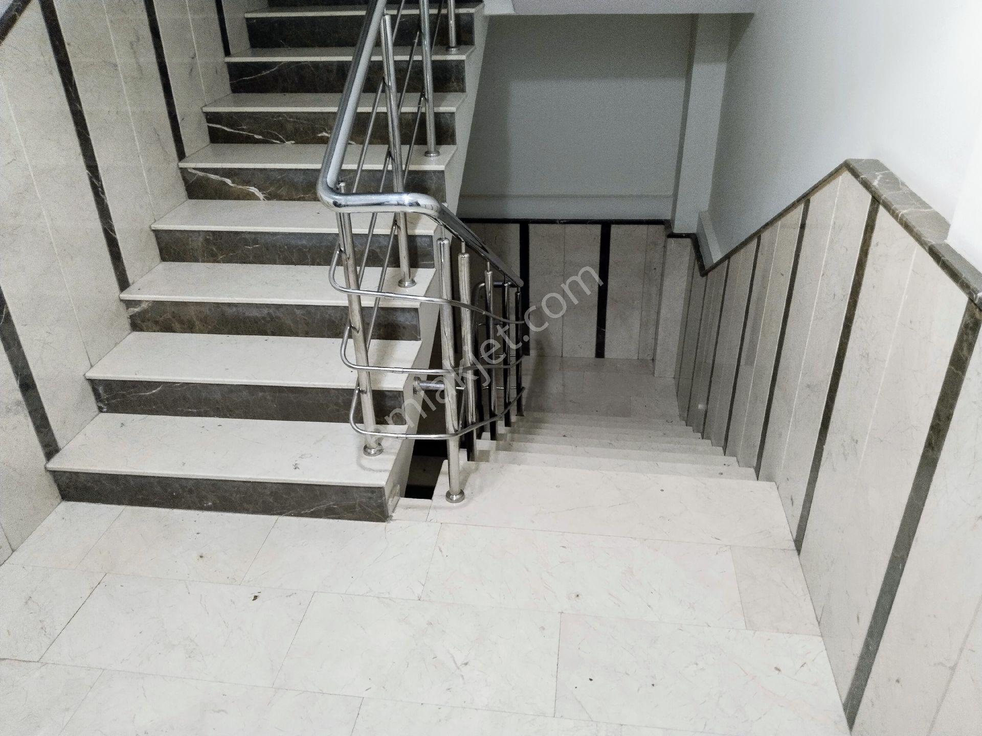 Sınırsız Yüksek Kredi İmkanlı Şehir Merkezinde Doğalgazlı Kapalı Mutfak Ara Kat 3+1 Geniş Daire - Görsel 4
