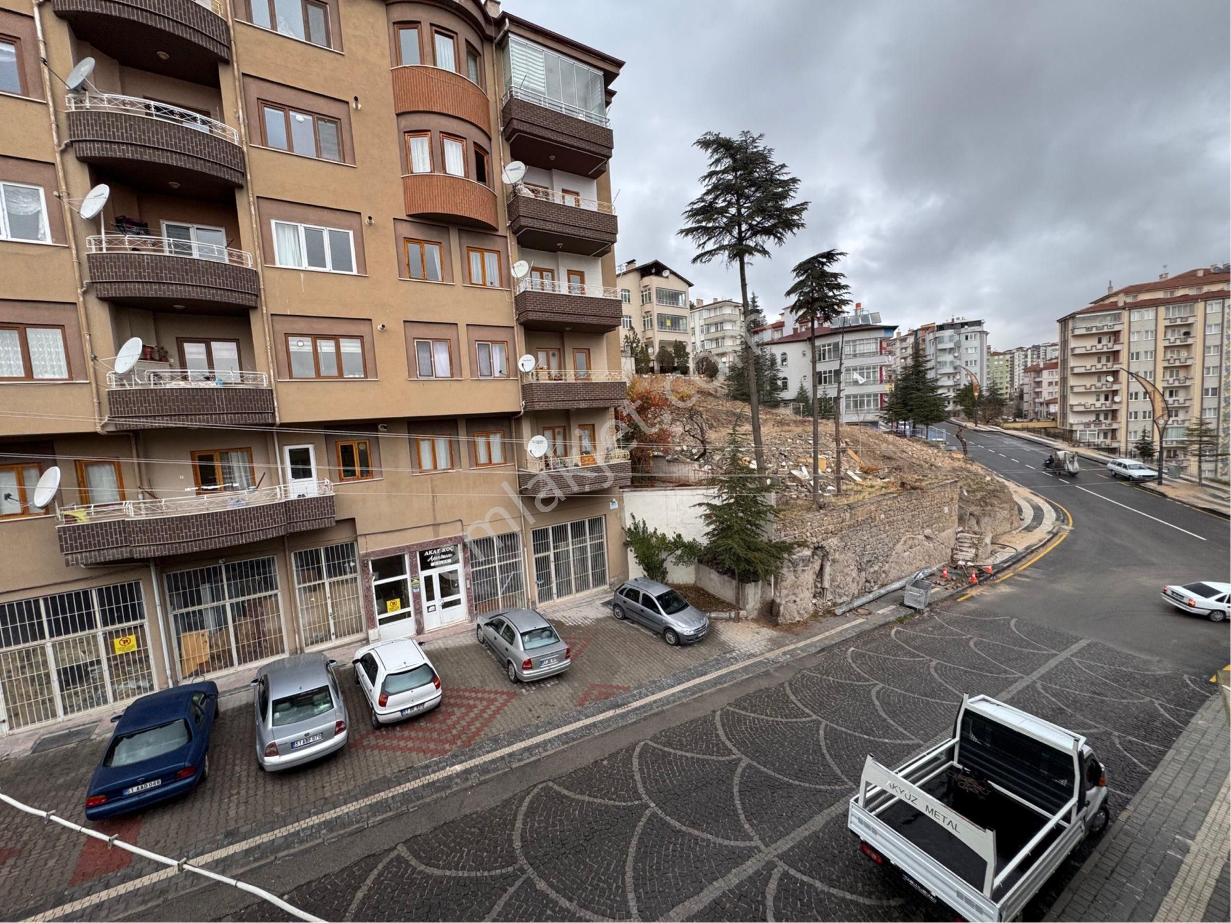 Salih Emlak Tan Vali Konağı Çıkışı Horanta Cafe Civarı Bireysel Kom .3+1 Daire - Görsel 13