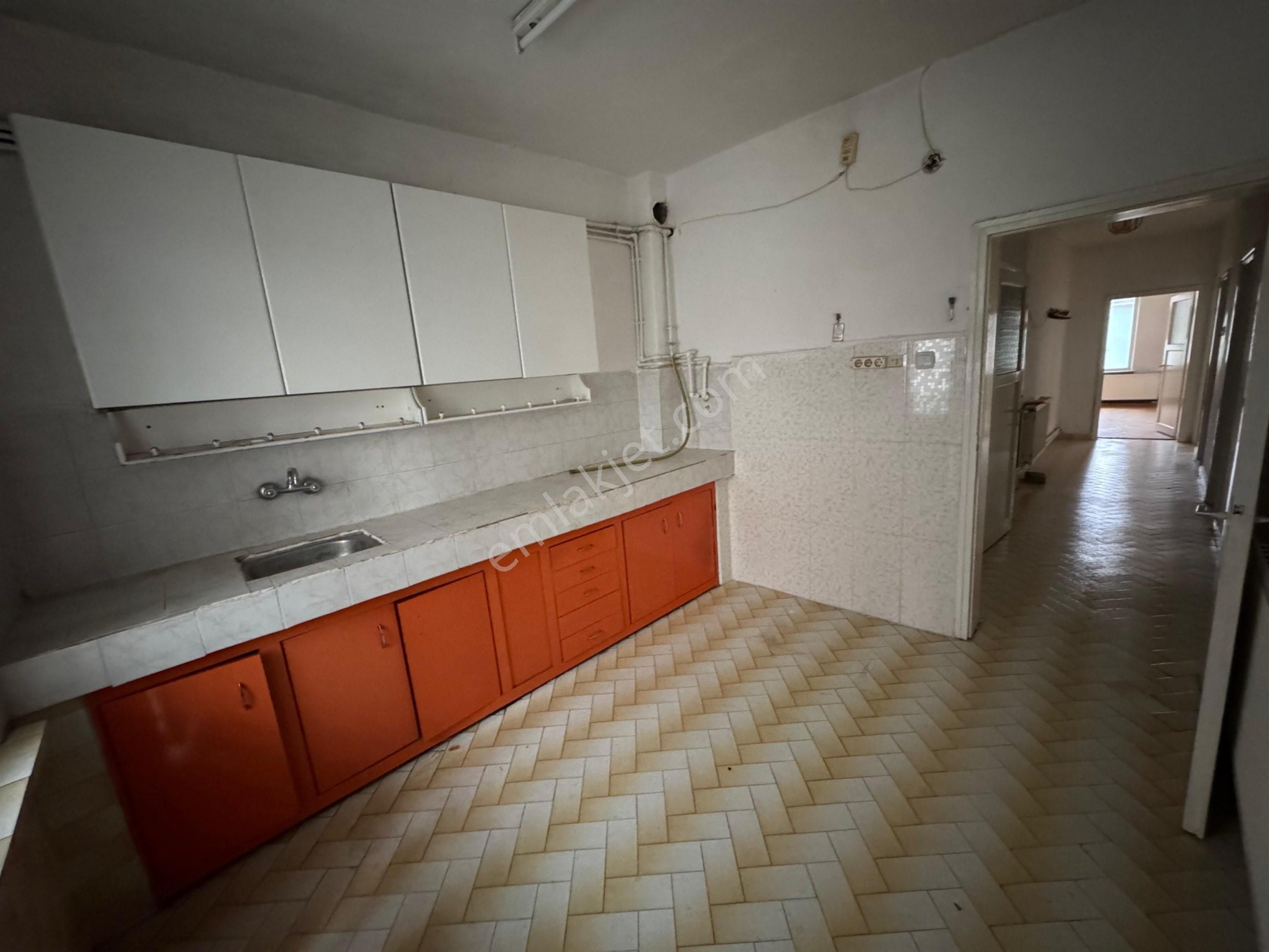 Salih Emlak Tan Vali Konağı Çıkışı Horanta Cafe Civarı Bireysel Kom .3+1 Daire - Görsel 2