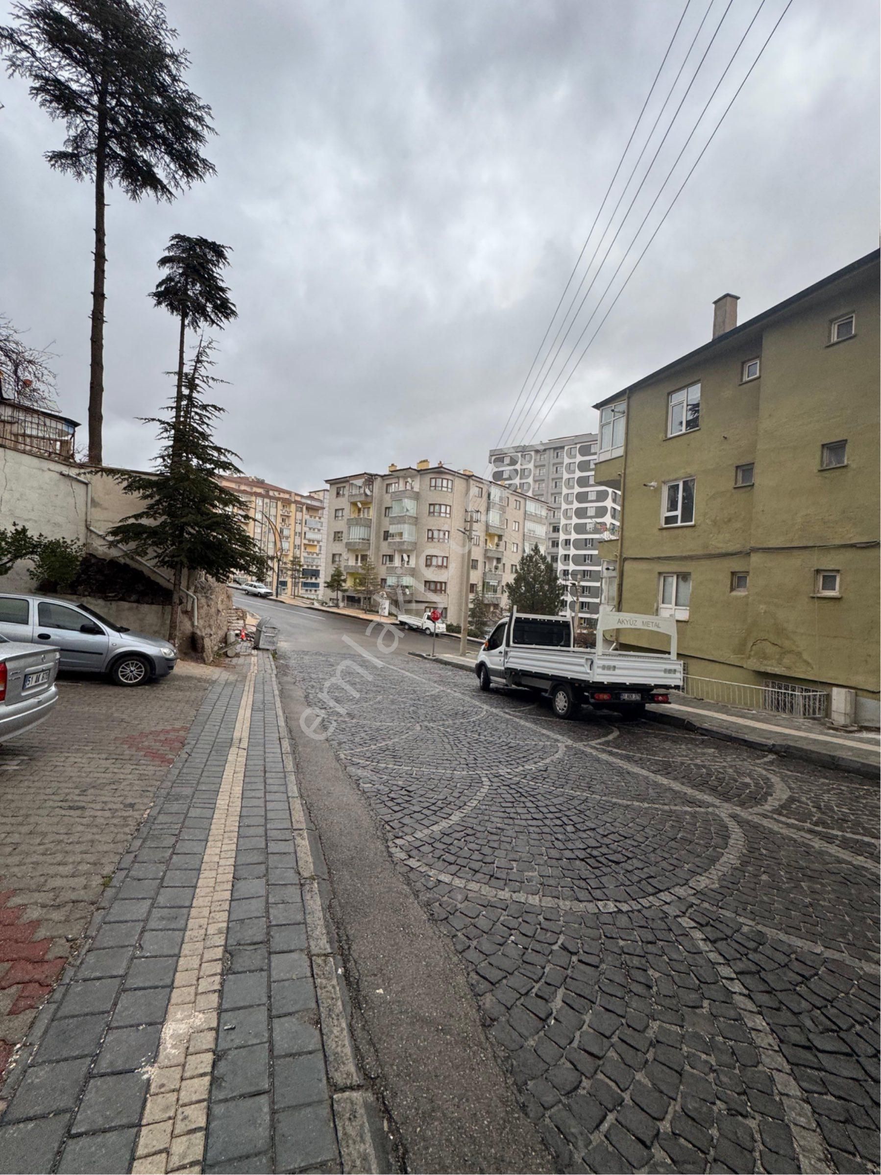 Salih Emlak Tan Vali Konağı Çıkışı Horanta Cafe Civarı Bireysel Kom .3+1 Daire - Görsel 22